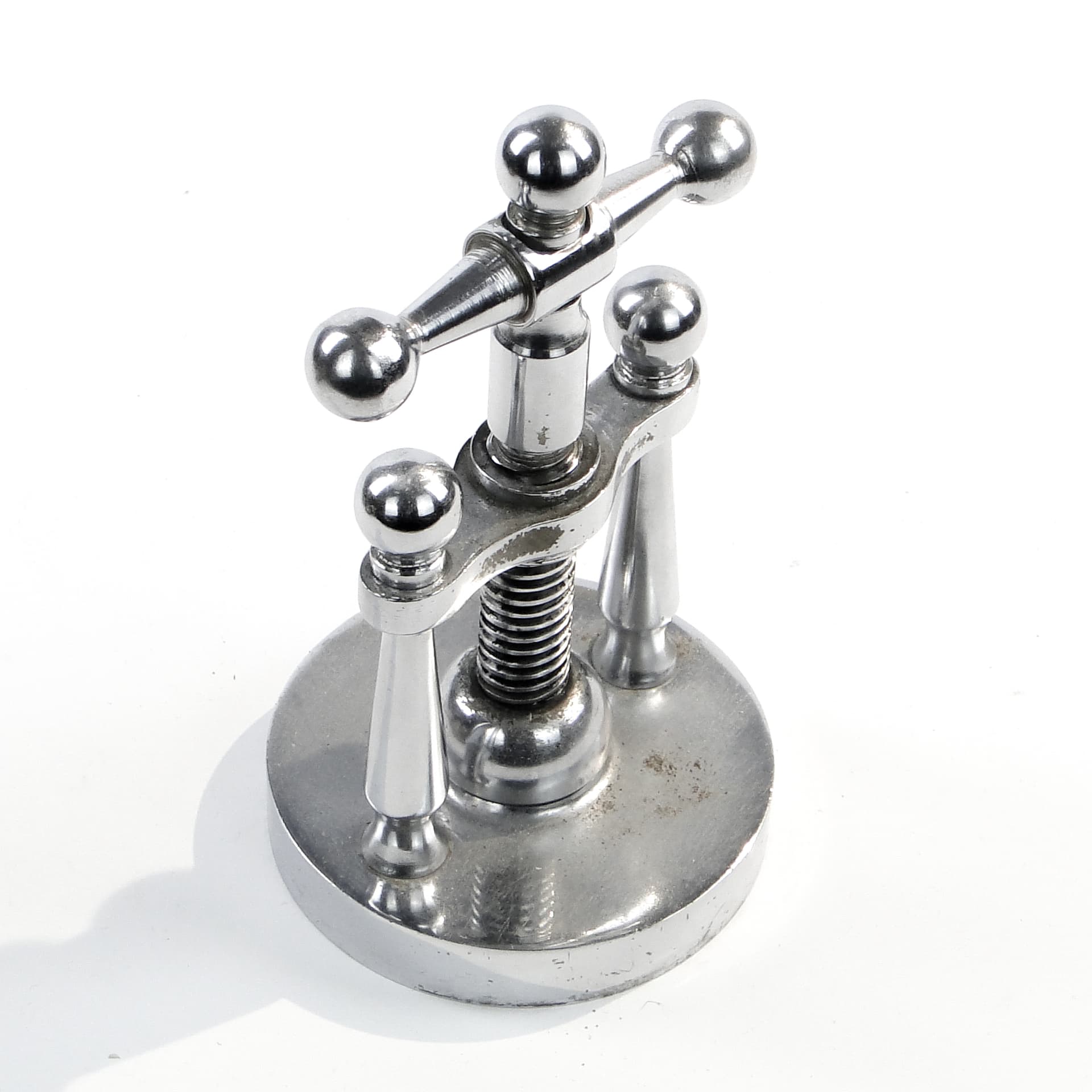 Dziadek do orzechów Art Deco, mosiądz chromowany, Niemcy, lata 30. - 97684