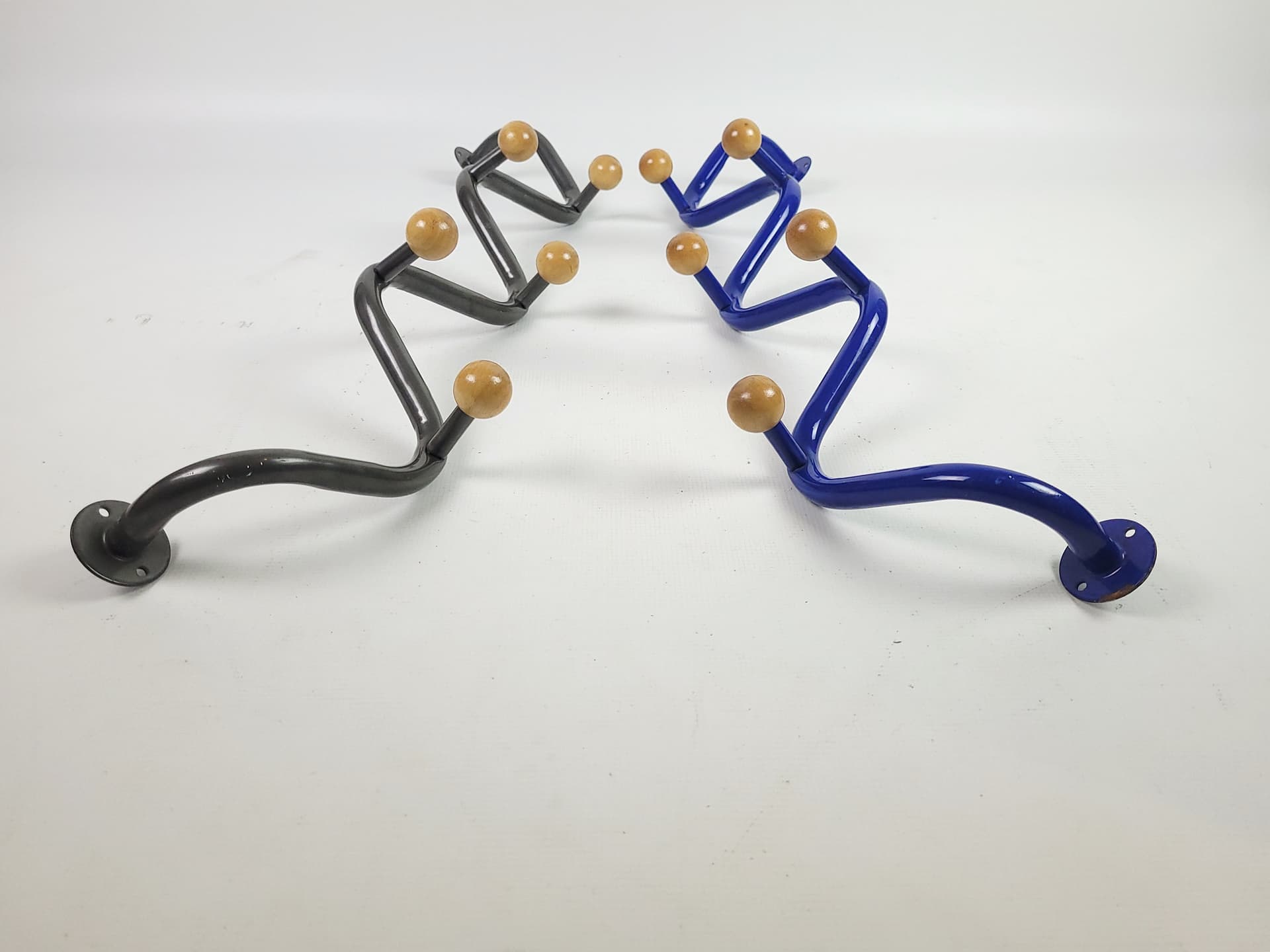 Wieszak ścienny z lat 90. - 96030