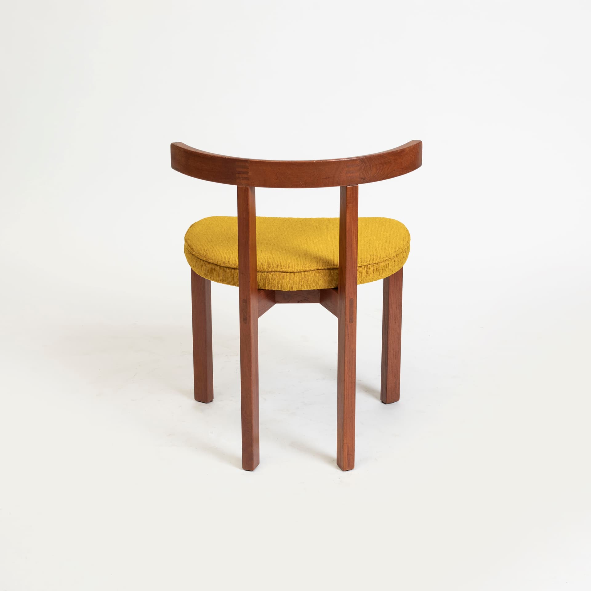 Zestaw pięciu krzeseł, drewno tekowe, musztardowy, proj. I. Klingenberg, France & Søn, Dania, lata 60. - 96205