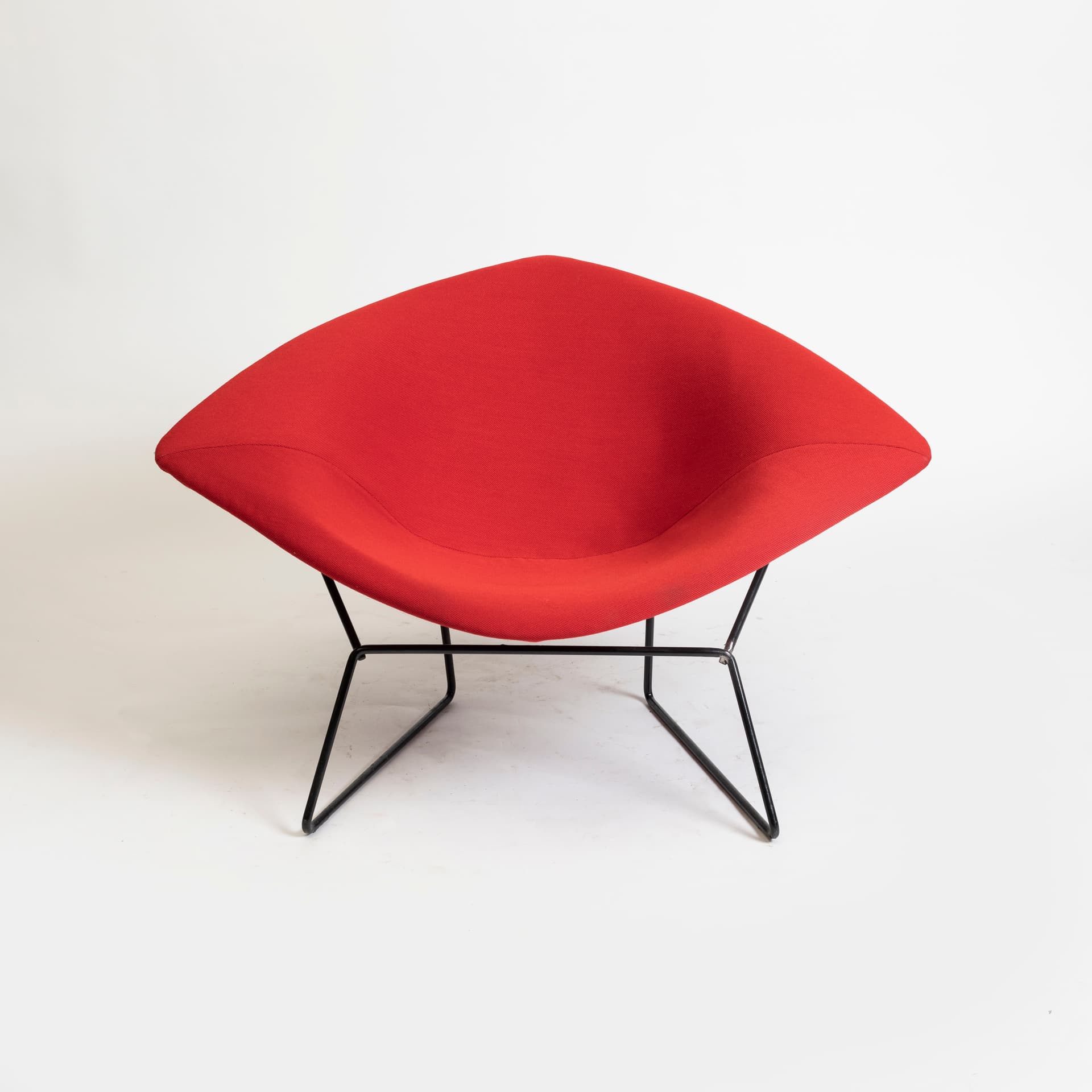 Armchair Large Diamond, red, by H. Bertoia, Knoll, USA, 1960s. - 96603