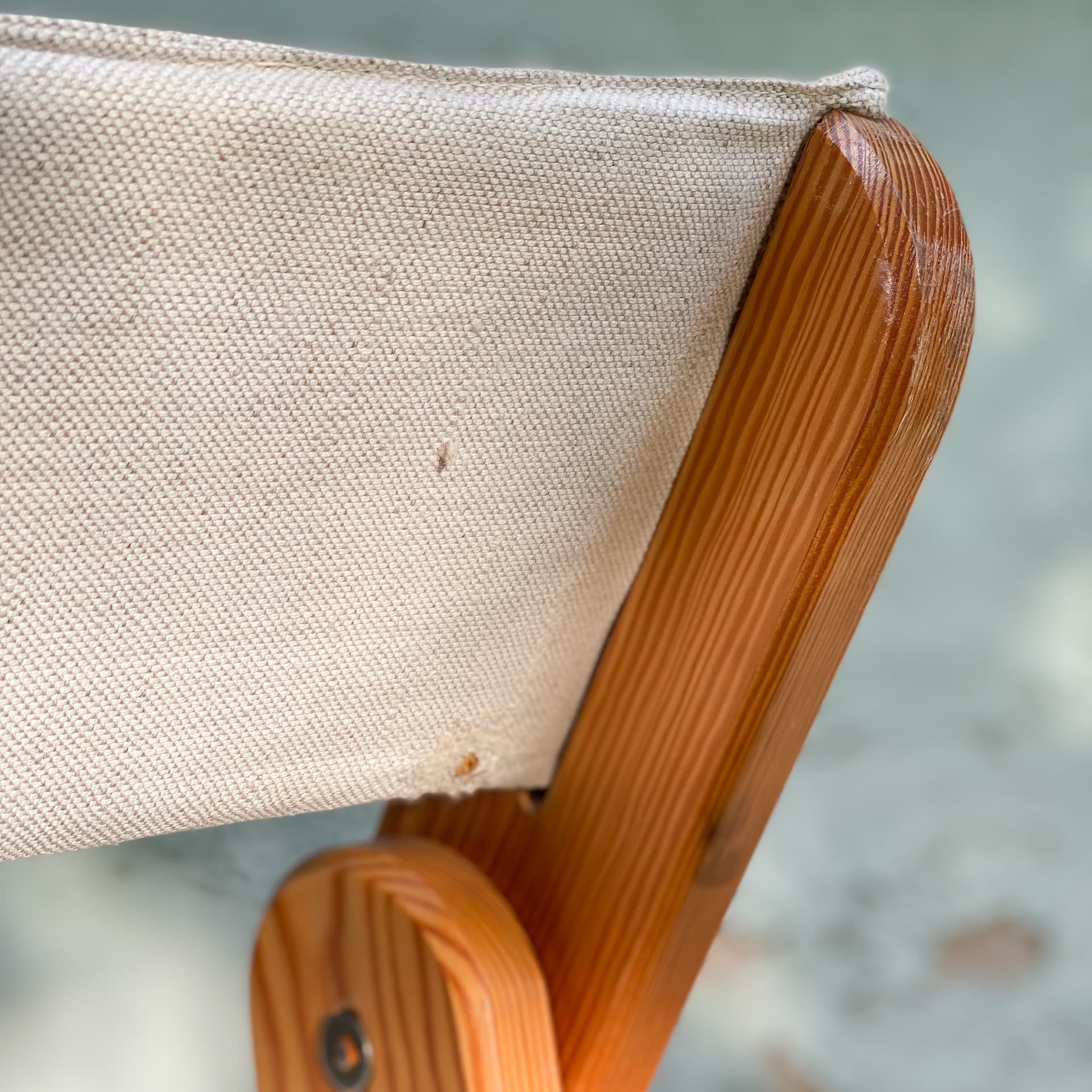 Pair of chairs Kon-Tiki, beige, pine, by G. Lundgren, Ikea, Sweden, 1980s. - 97037