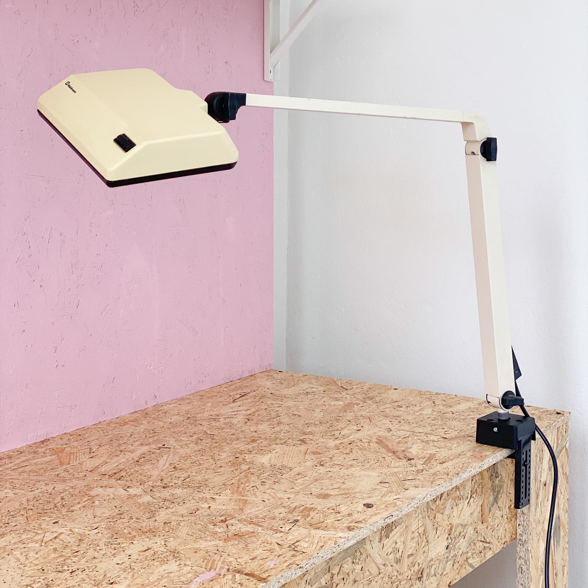 Lampa biurkowa Waldmann, beżowy, metal, lata 70. - 97065