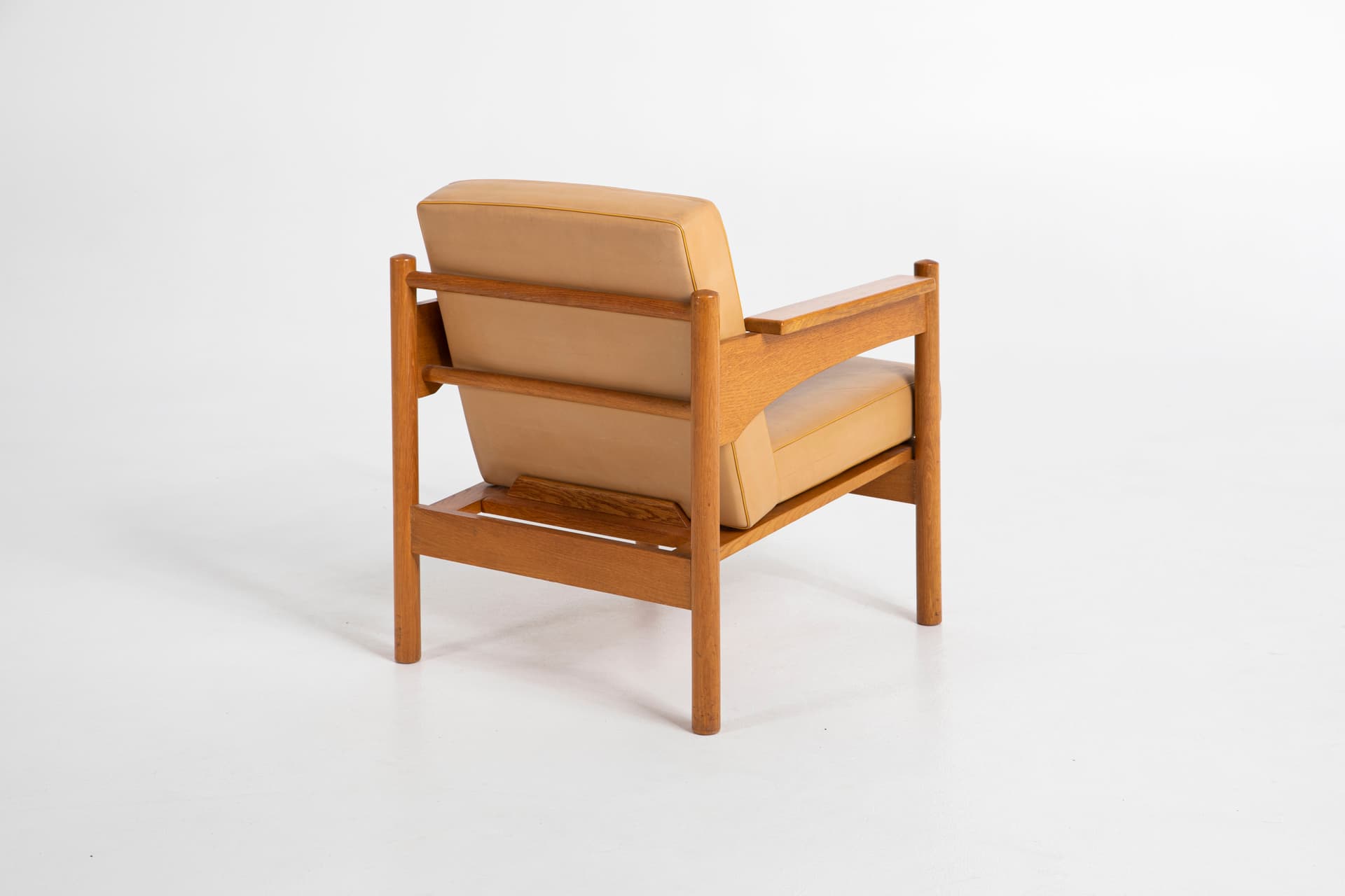 Para foteli, dąb, skóra beżowa, Uluv Krasna Jizba, Czechosłowacja, lata 60. - 97413