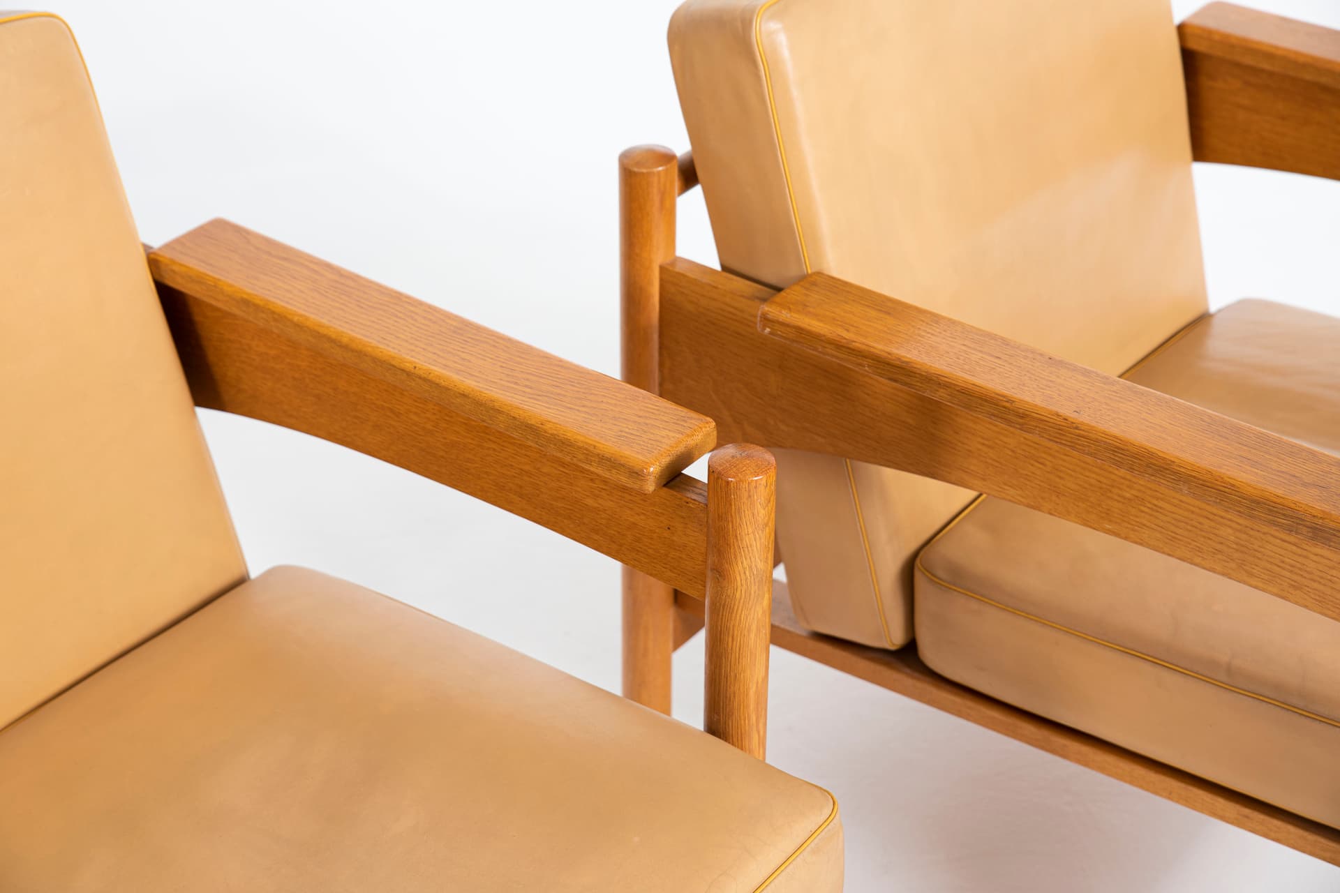 Para foteli, dąb, skóra beżowa, Uluv Krasna Jizba, Czechosłowacja, lata 60. - 97412