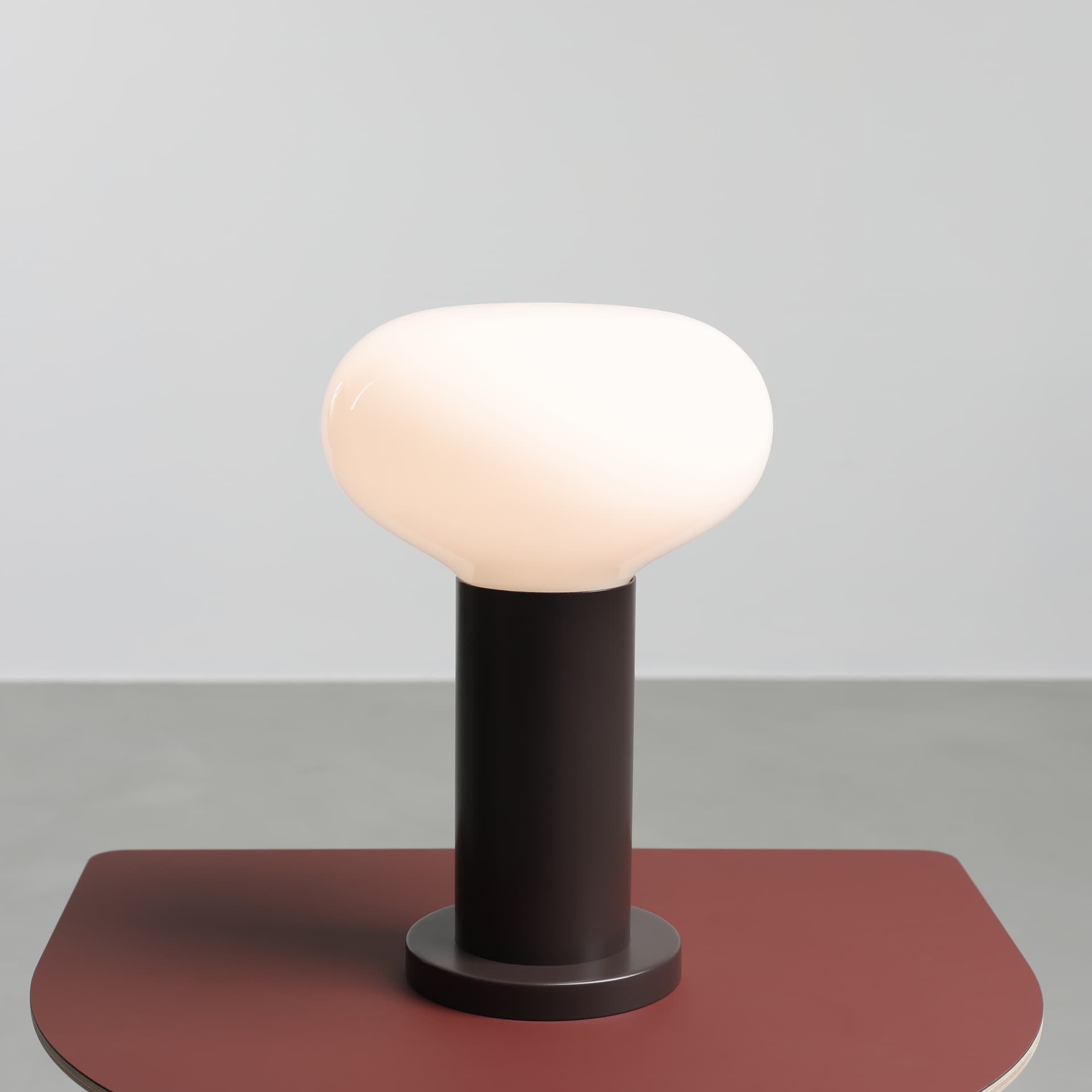 Lampka biurkowa Flo brązowa, Ø19, Artera - 102840