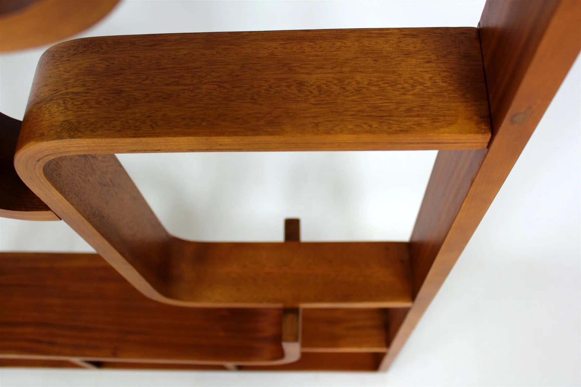 Regał ścianka, brązowy, sklejka, proj. L. Volak, Czechy, lata 60. - 98124