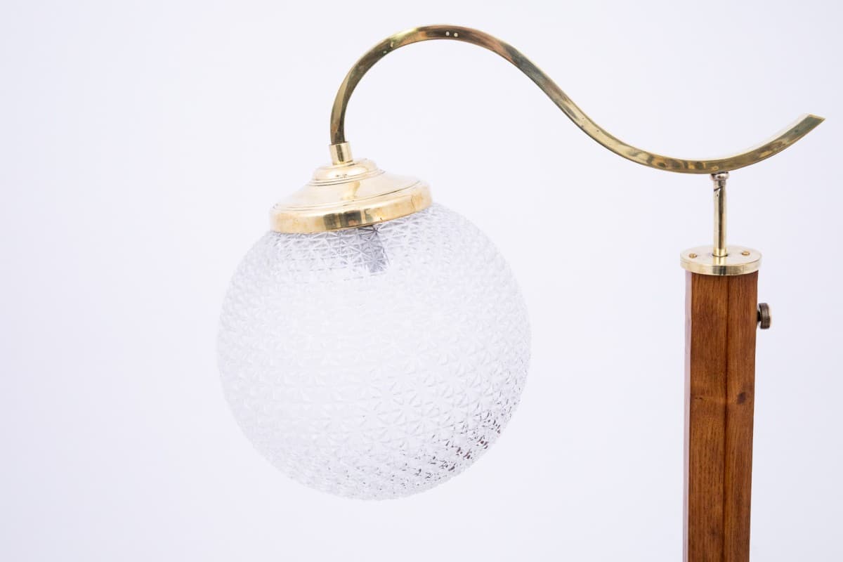 Orzechowa lampa stojąca, styl Art Deco, Polska, lata 60. - 58460