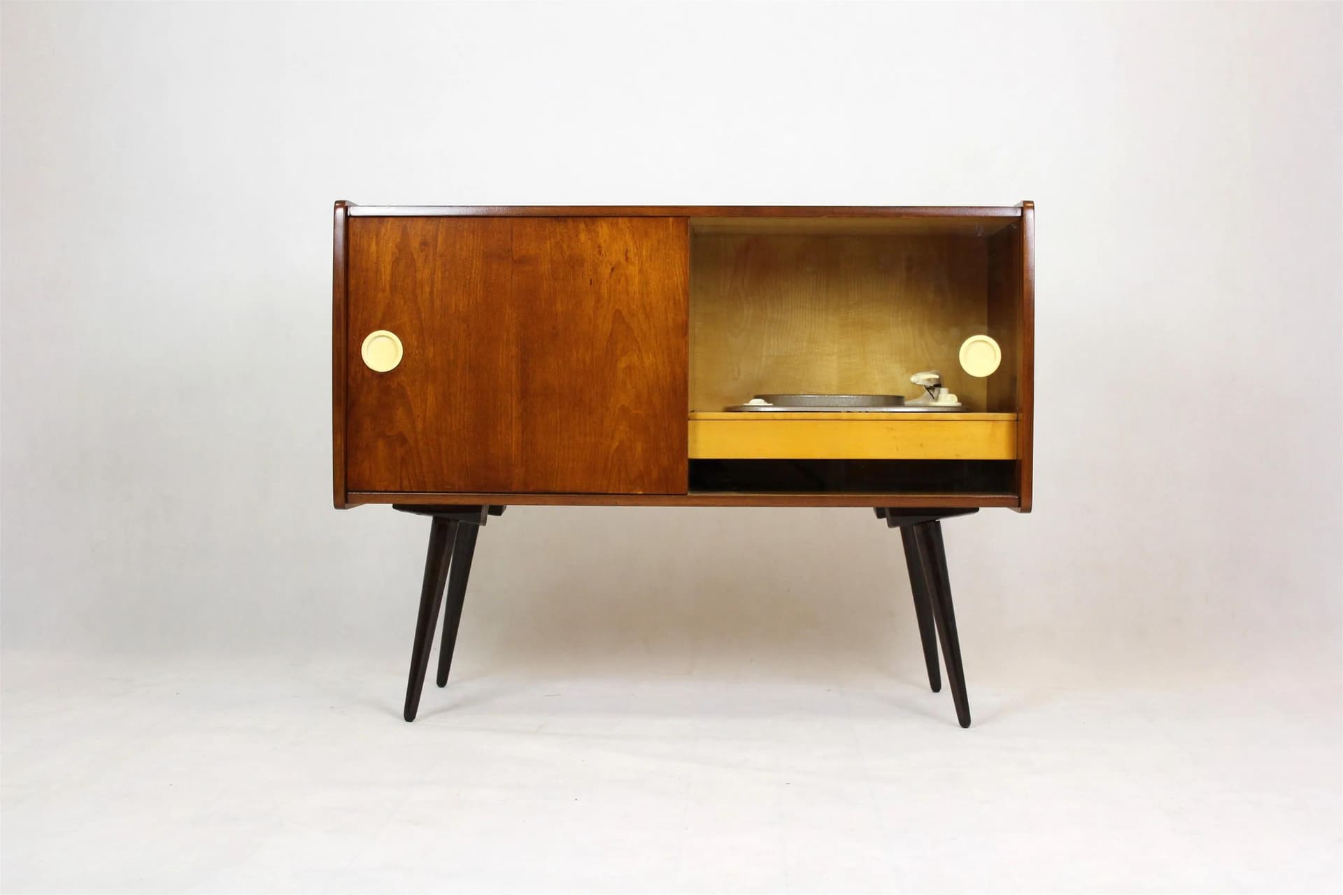 Szafka gramofonowa, brązowy, drewno, Supraphon, Czechy, lata 50. - 98530