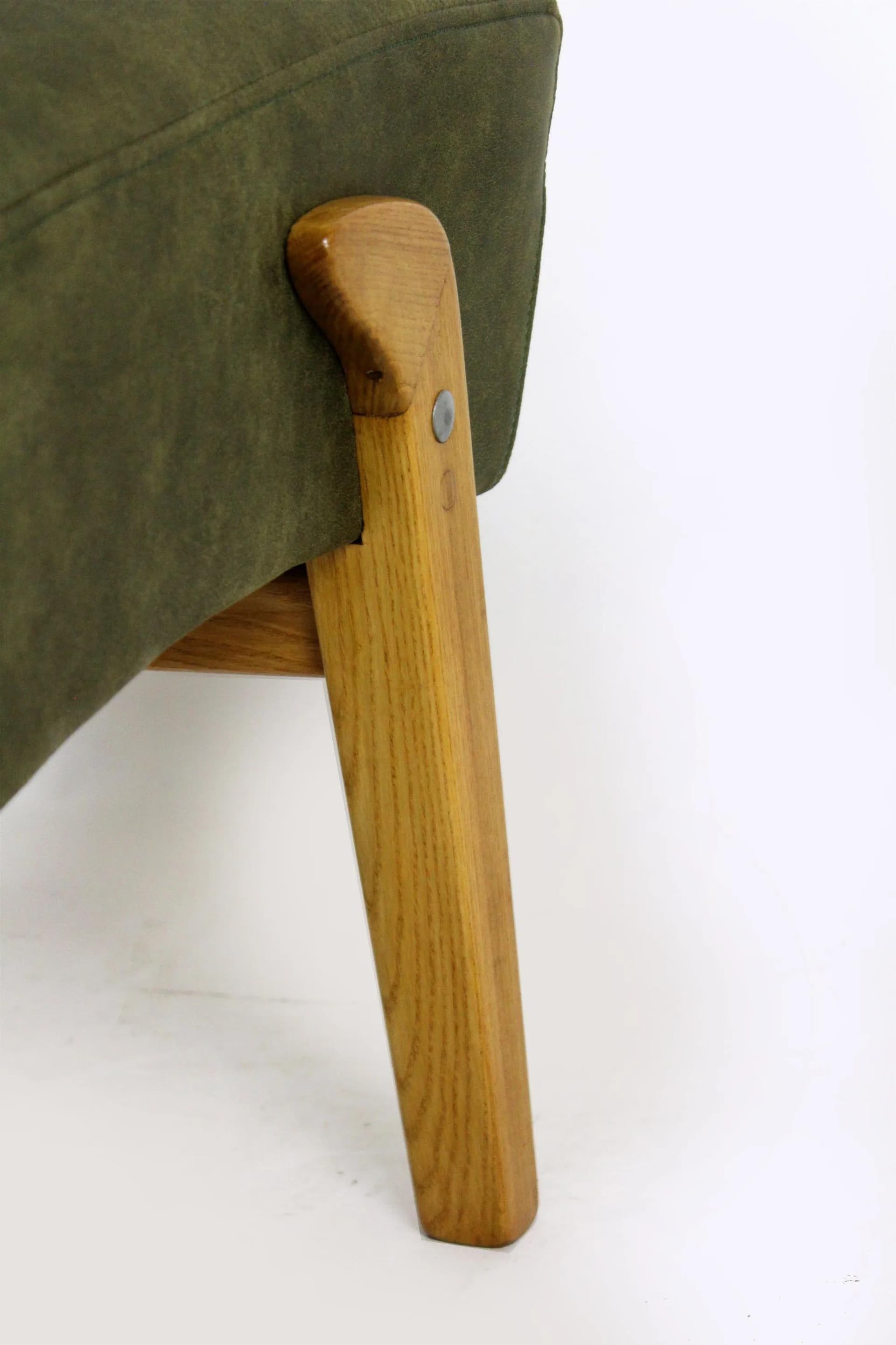 Fotel Mid-Century Modern, zielony, jesion, Czechy, lata 60. - 98568