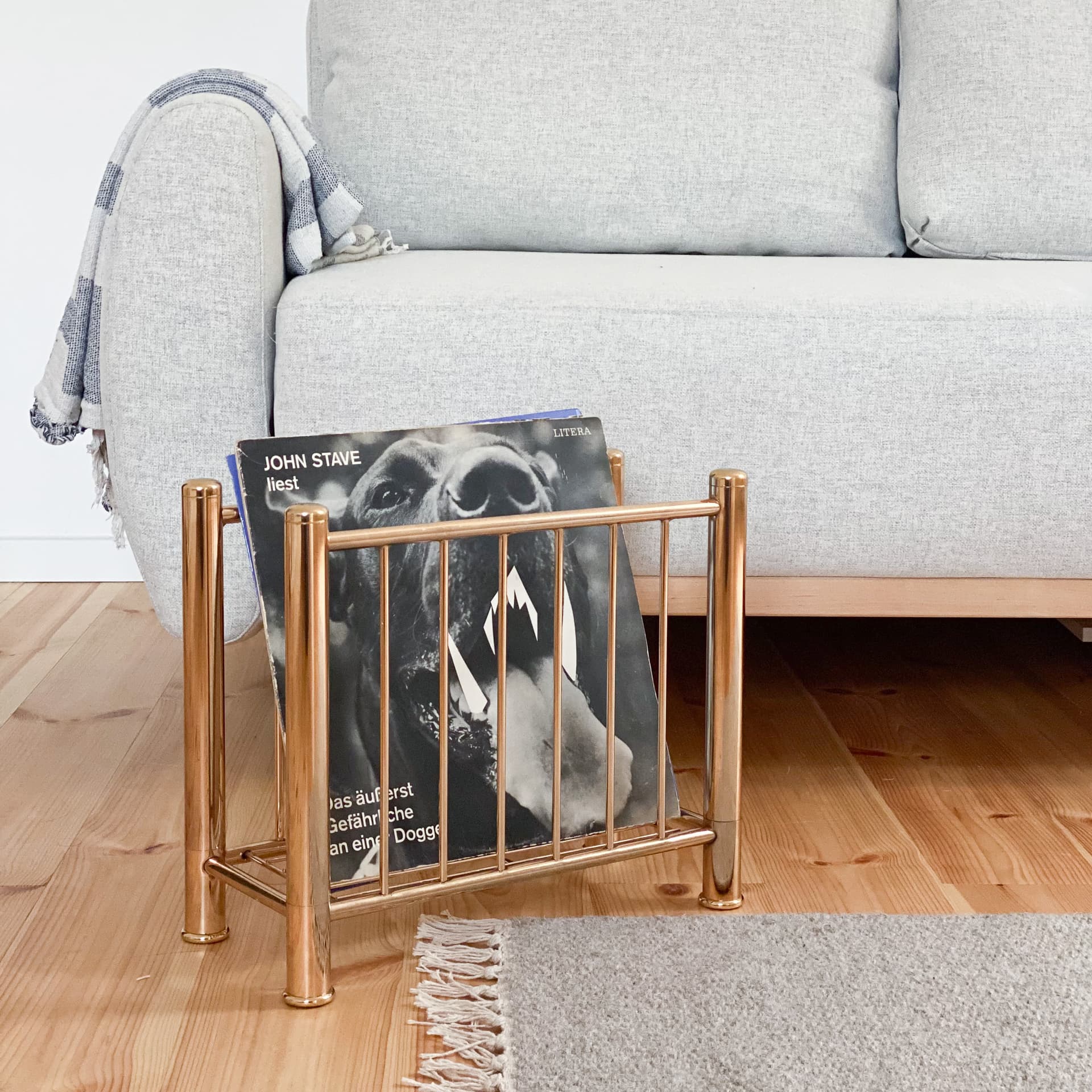 Magazine Rack Art Deco, golden brass, Germany, 1970s. - 98879