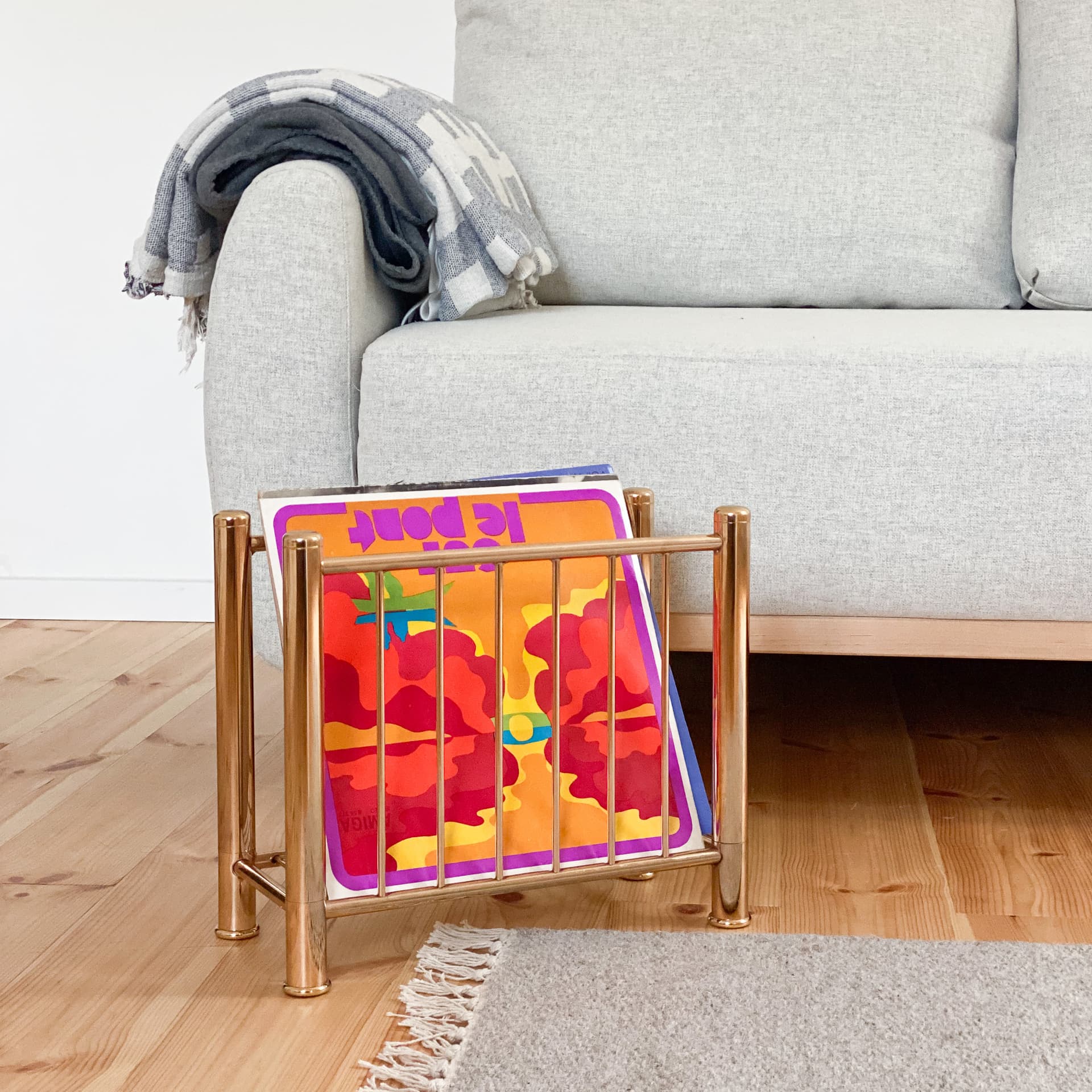 Magazine Rack Art Deco, golden brass, Germany, 1970s. - 98878