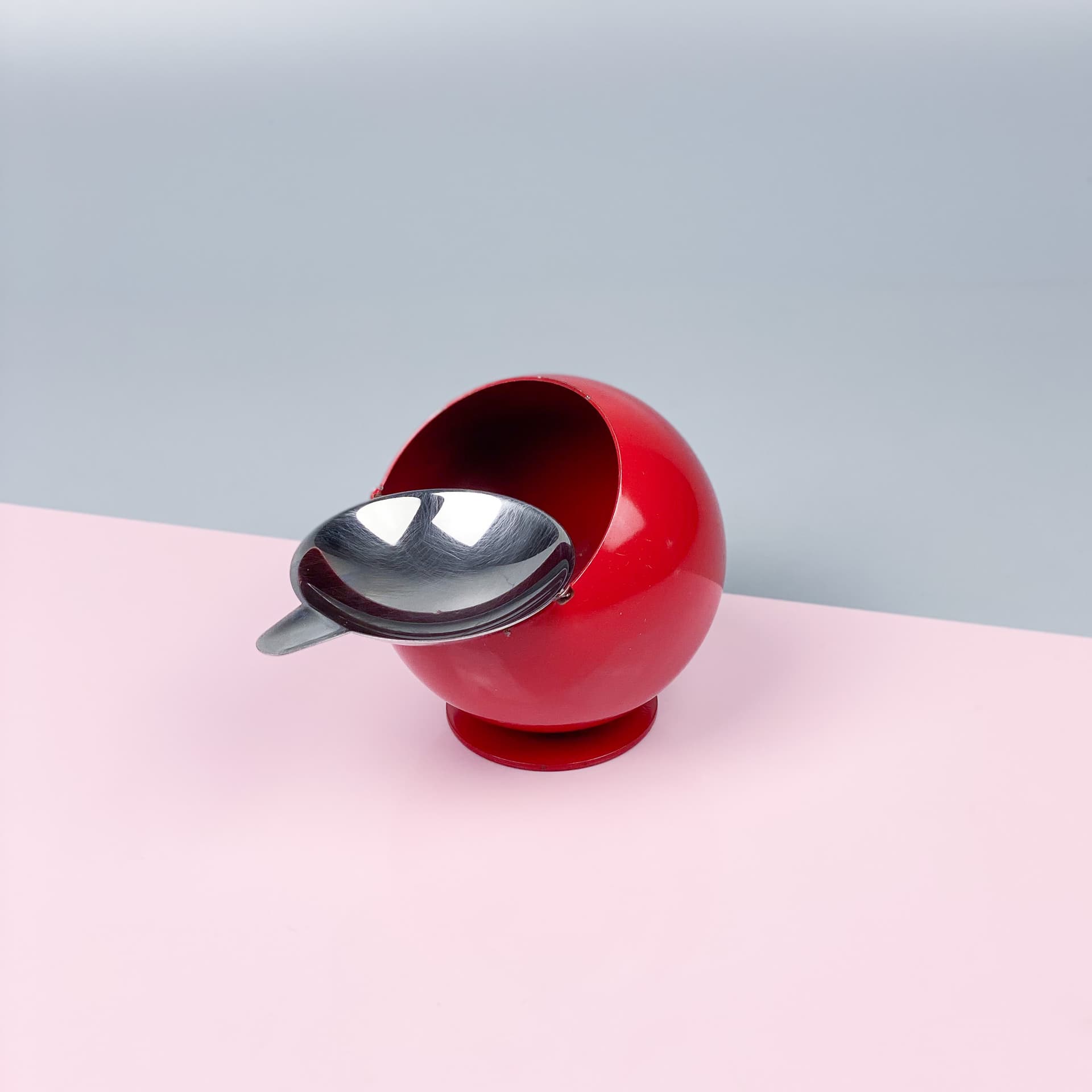 Popielniczka Smoky, space age, czerwony, metal, Quist, Niemcy, lata 70. - 98958