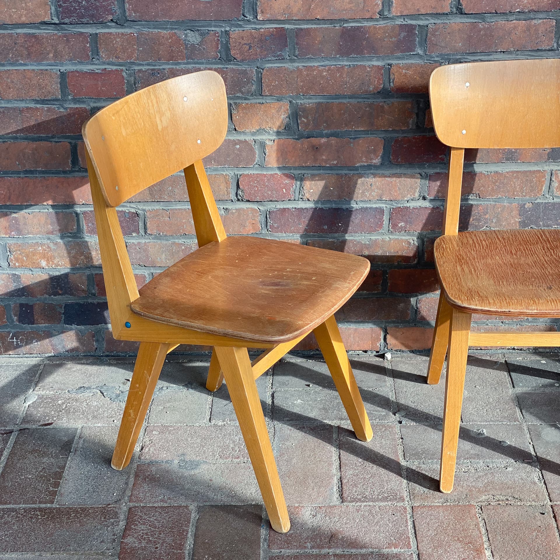 Pair of school chairs, light brown, plywood, Germany, 1960s. - 98982
