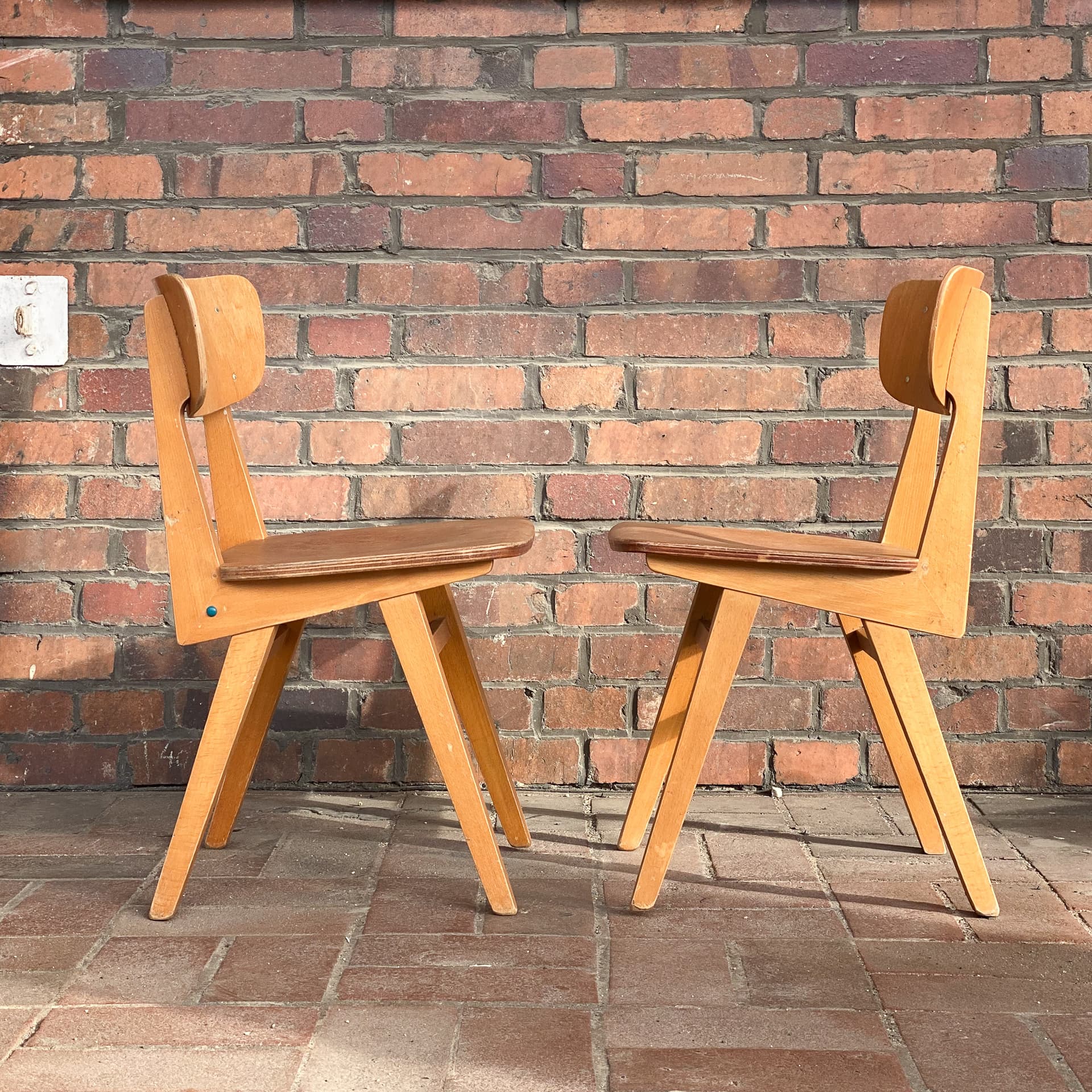 Pair of school chairs, light brown, plywood, Germany, 1960s. - 98984