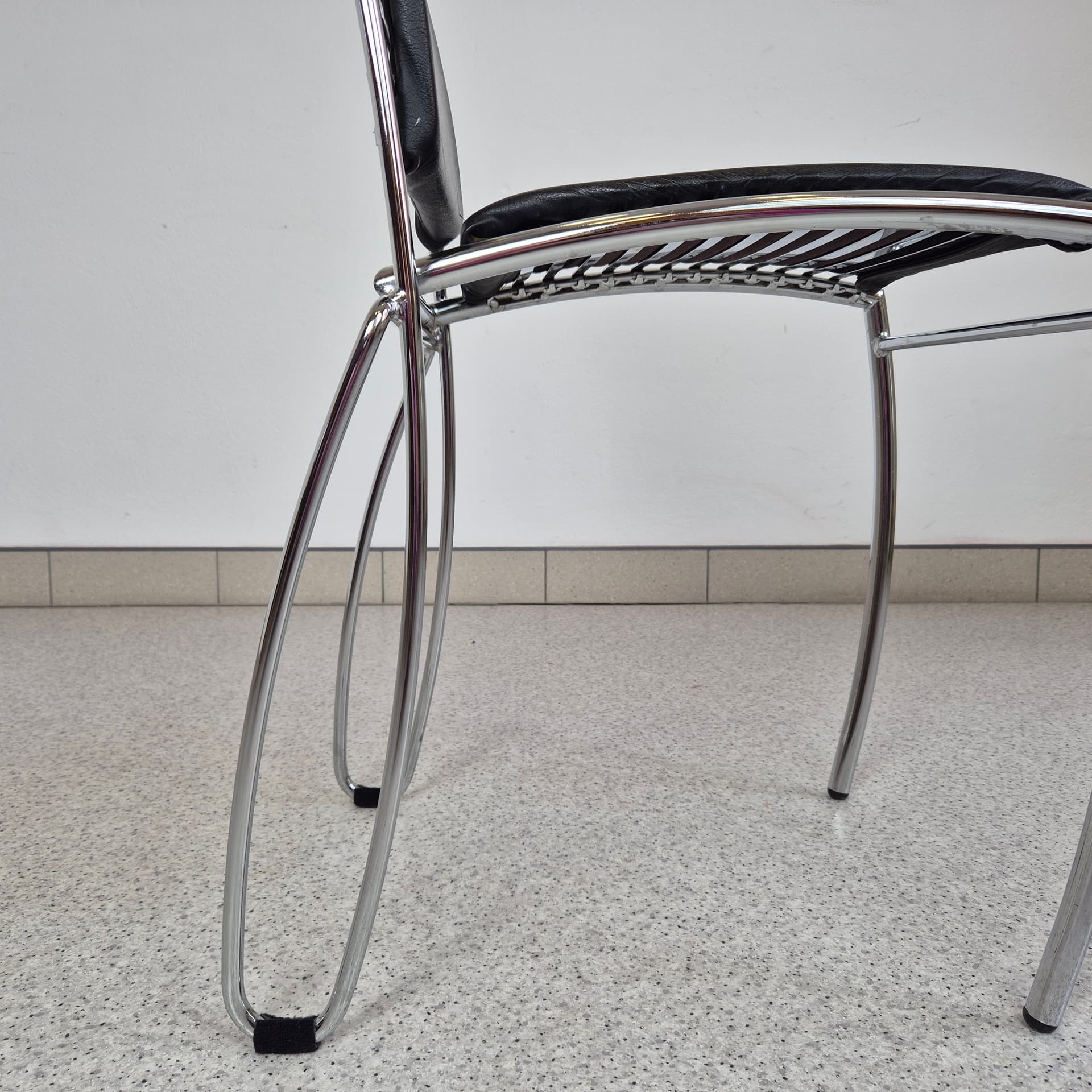 Stalowe krzesło firmy Meyer ze skórzaną tapicerką, Niemcy lata 60 - 99054