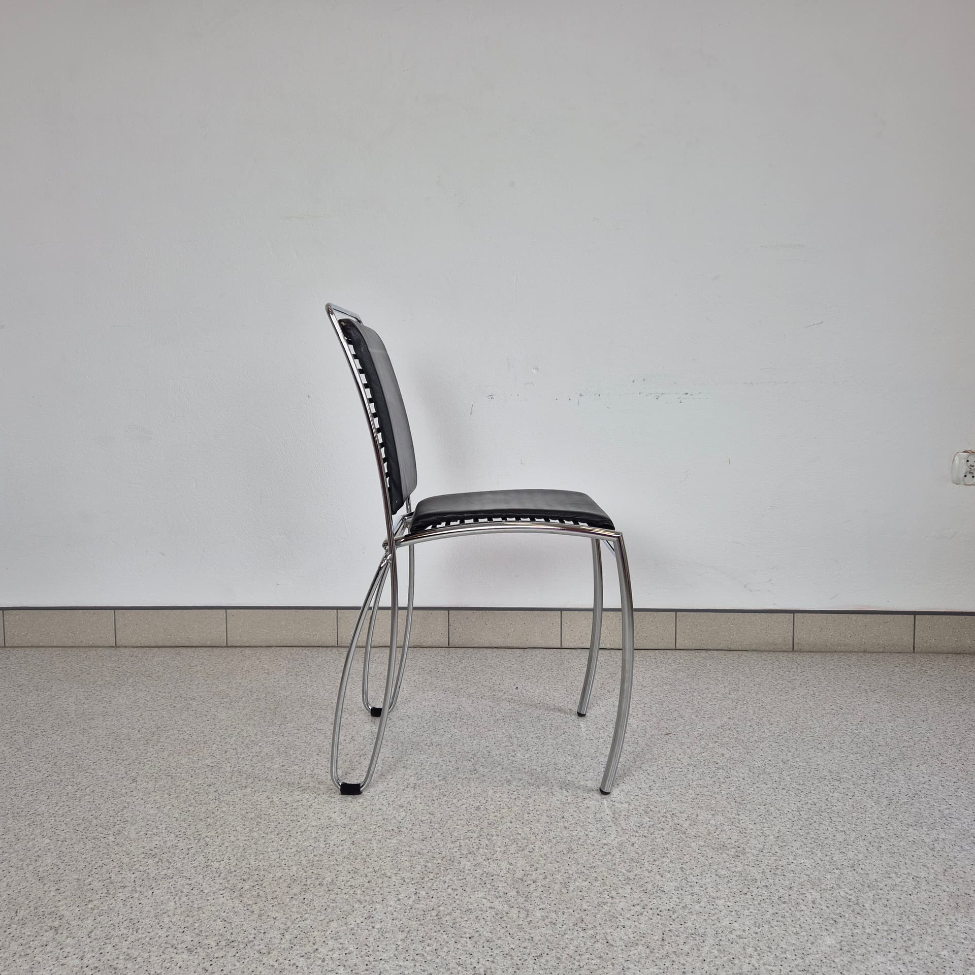 Stalowe krzesło firmy Meyer ze skórzaną tapicerką, Niemcy lata 60 - 99055