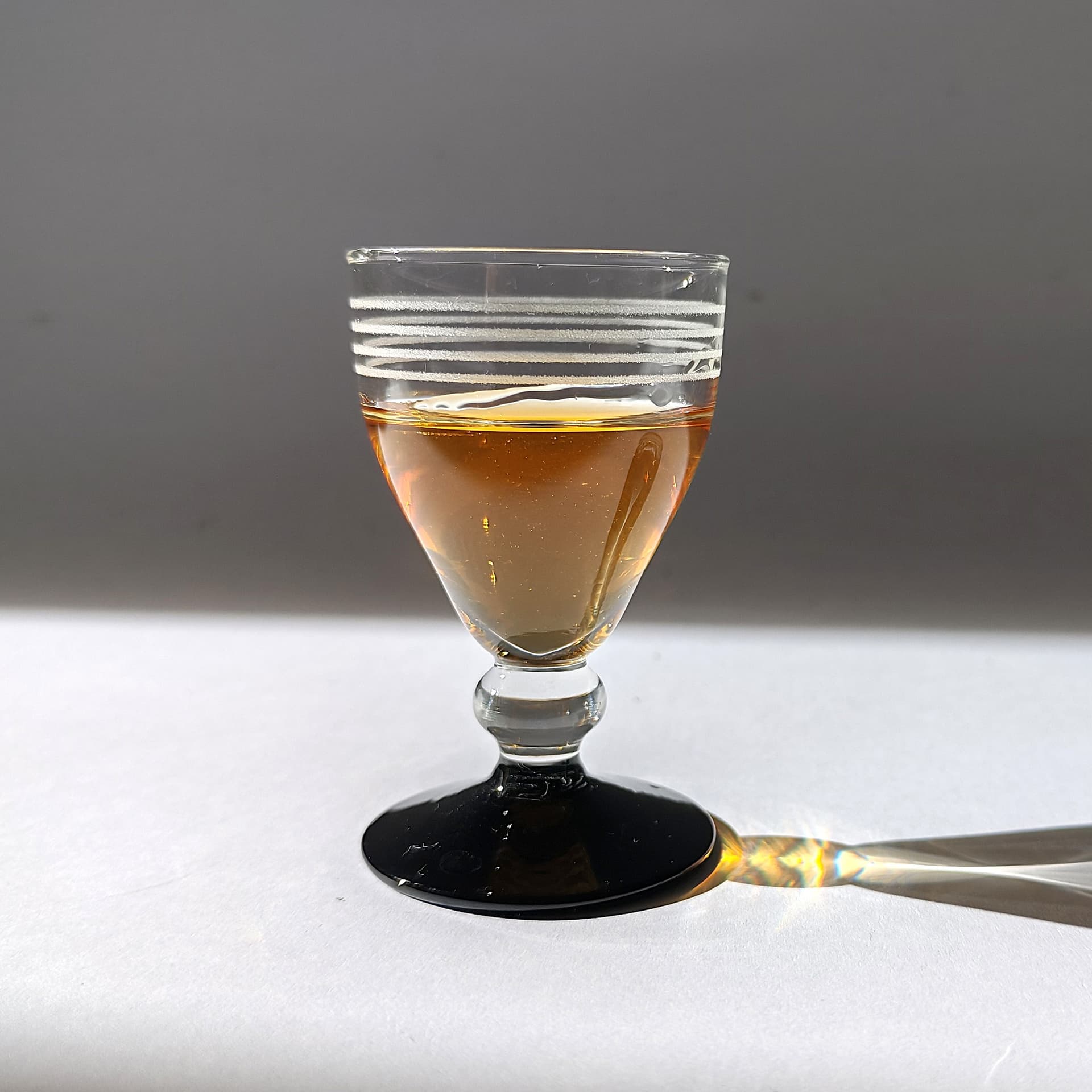 Zestaw sześciu kieliszków Hørsholm, szkło przezroczyste czarne, Holmegaard, Dania, lata 40. - 99248