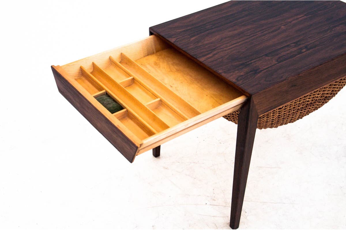 Palisandrowy stolik niciak, Dania, lata 60. - 58686