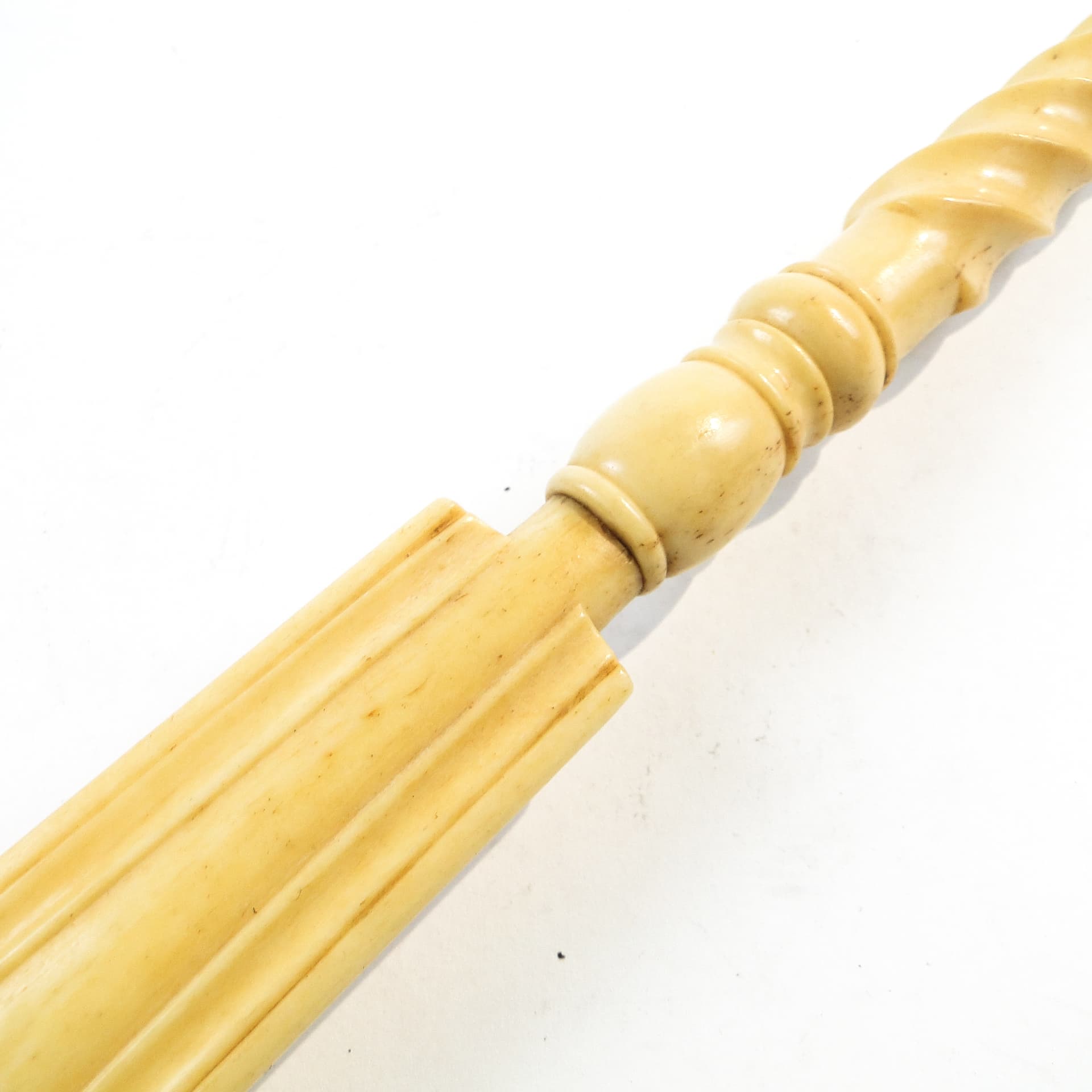 Łyżka do butów Art Nouveau, kość bawola, Austria, początek XX w. - 102278