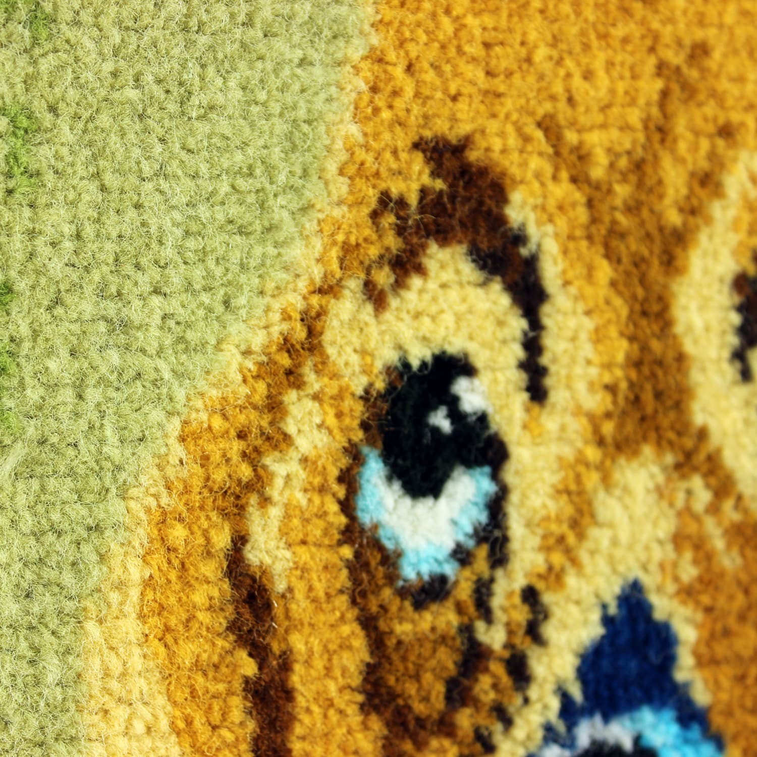 Tapiseria ścienna kreskówkowy pies, brązowy, niebieski, oliwkowy, beżowy, Czechosłowacja, lata 70. - 102381