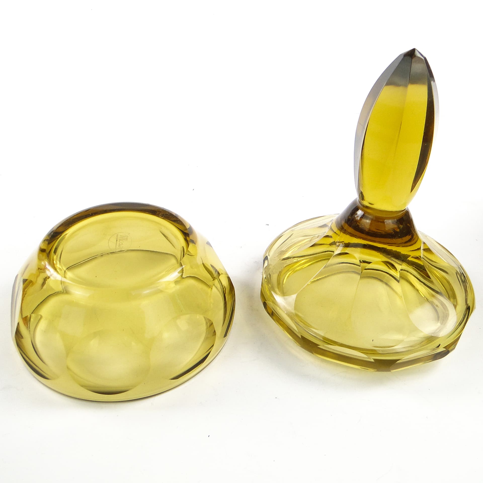 Art Deco bonbonniere, lemon crystal, Moser, Czechoslovakia, 1930s. - 103731