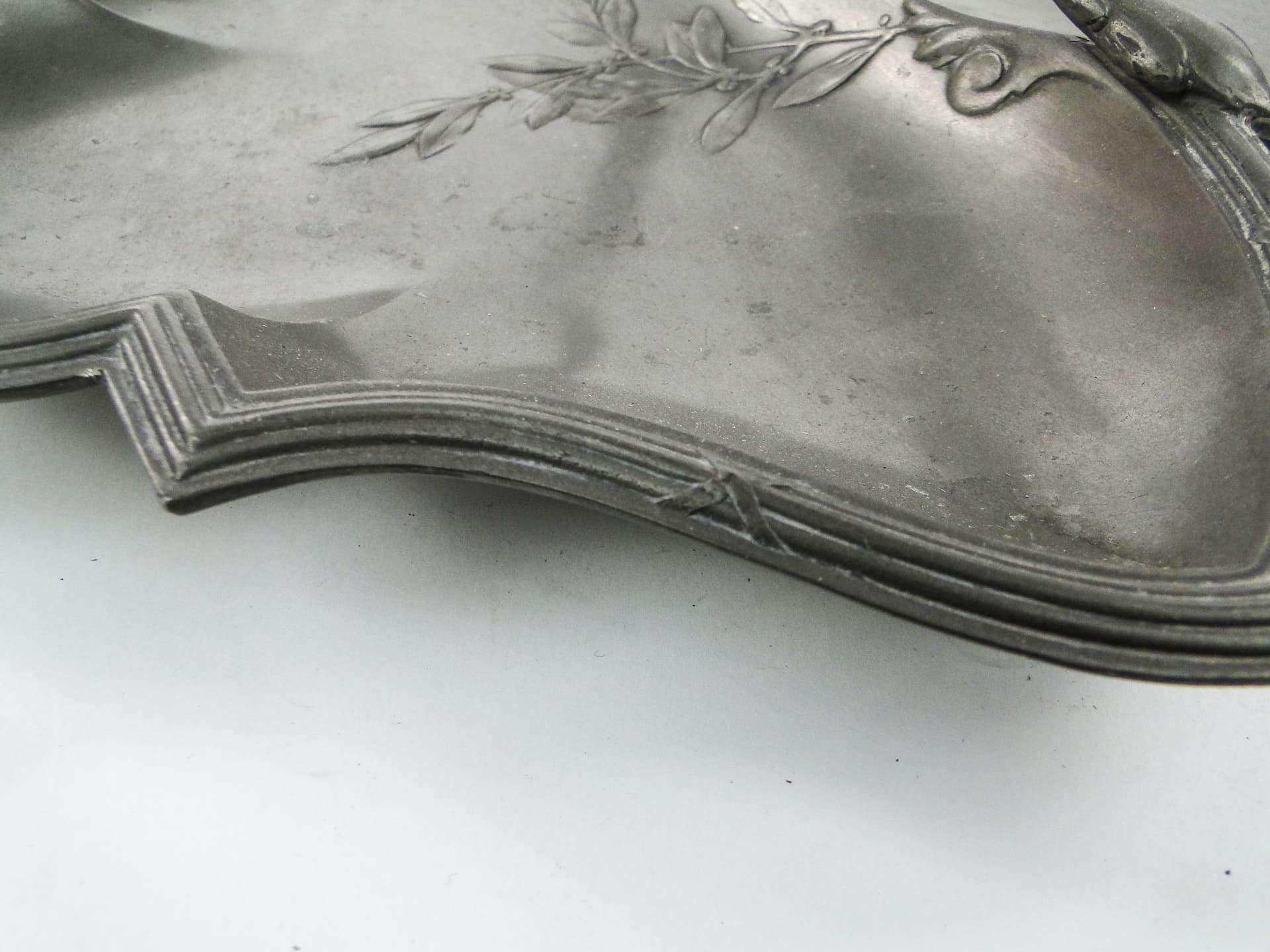 Kabaret na przystawki Art Nouveau, cyna, Niemcy, pocz. XX w. - 103900