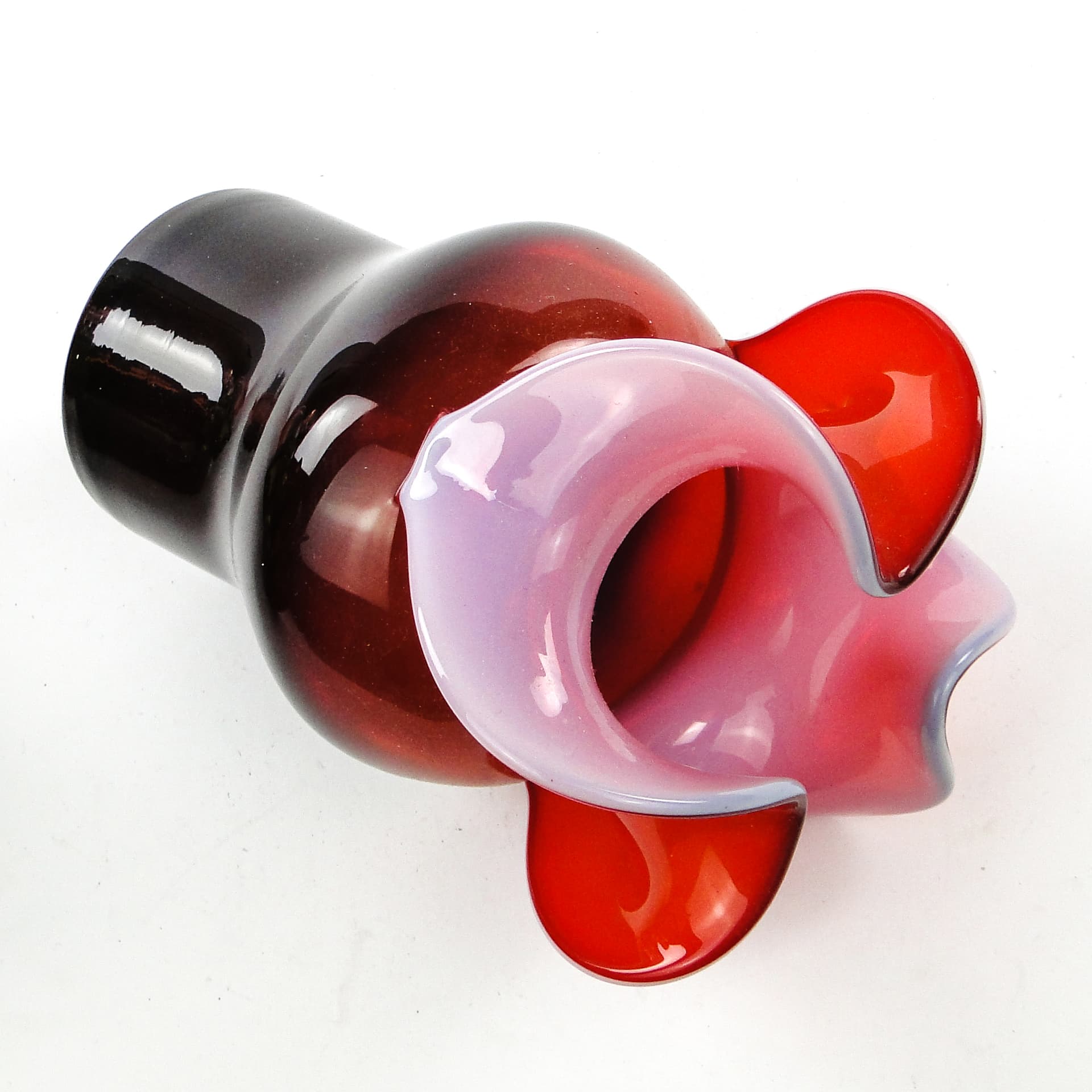 Wazon Osiołek, szkło czerwone, proj. C. Zuber, Polska, lata 70. - 103965