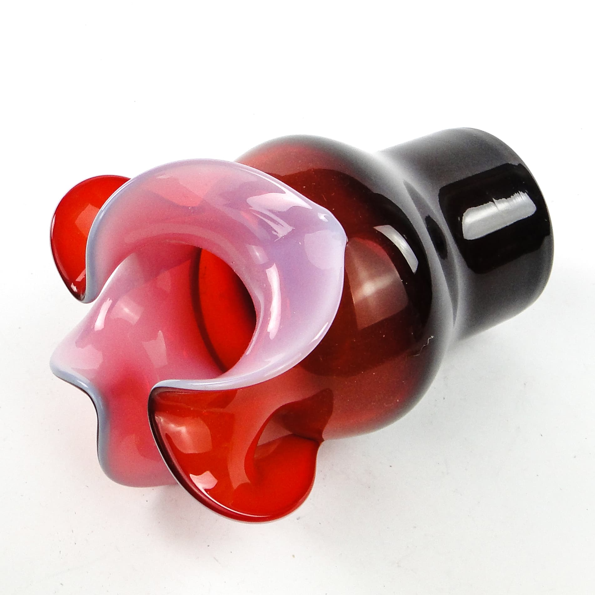 Wazon Osiołek, szkło czerwone, proj. C. Zuber, Polska, lata 70. - 103958