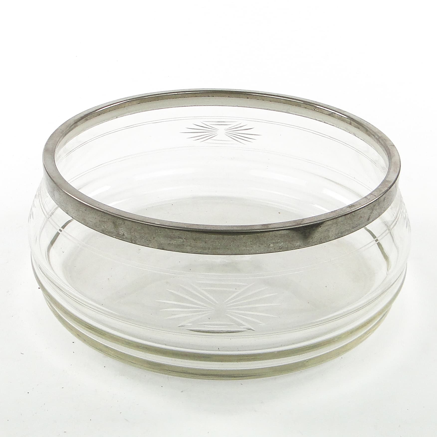 Art Deco centerpiece bowl, glass, silver-plated brass, Germany, 1930s. - 104342