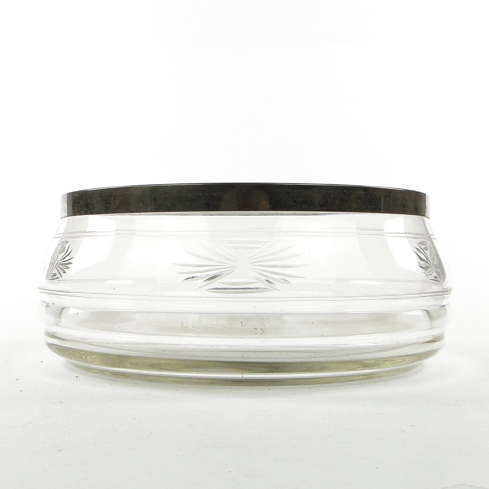 Art Deco centerpiece bowl, glass, silver-plated brass, Germany, 1930s. - 104347