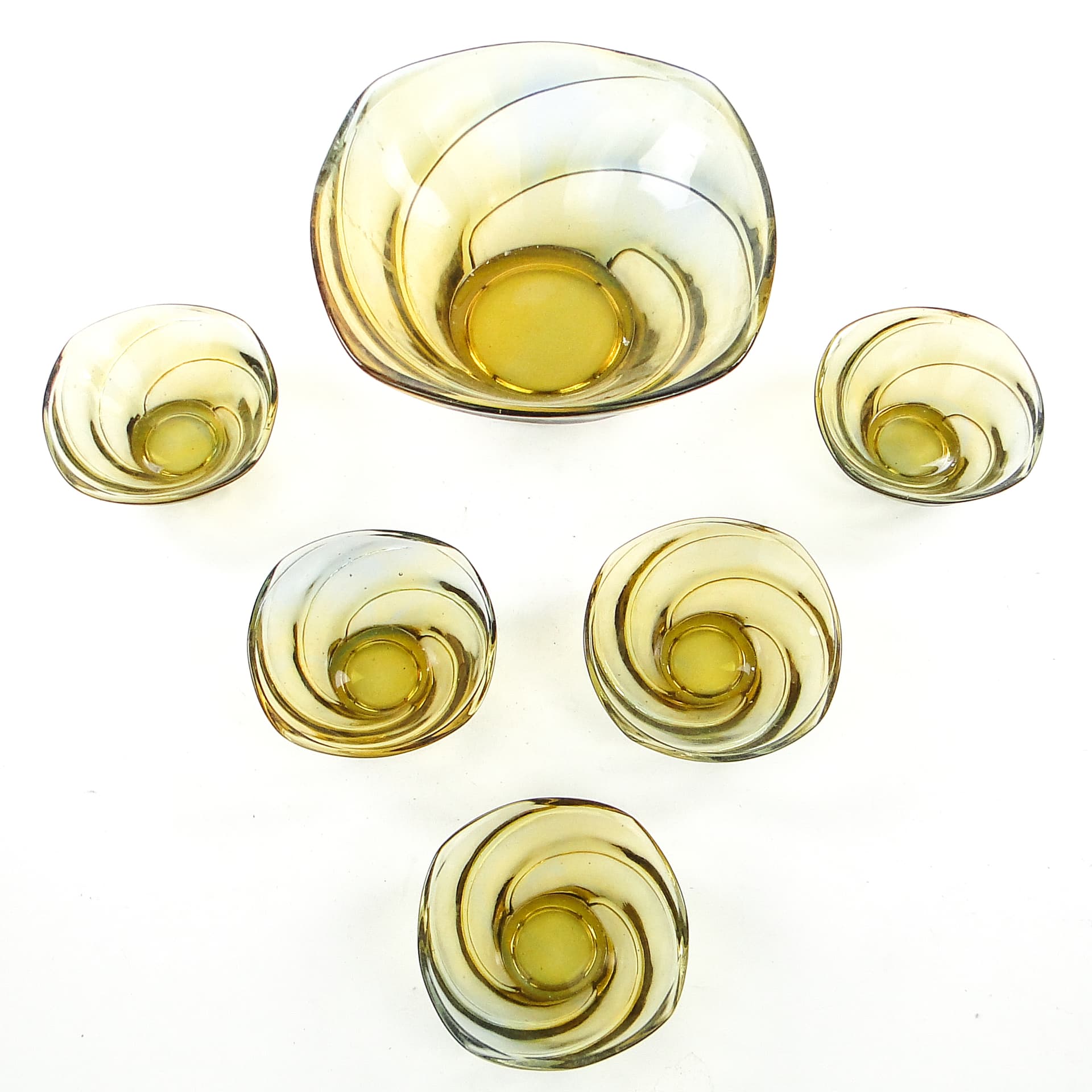 Wir salad bowl set, mid-century modern, amber-yellow pressed glass, Ząbkowice, Poland, 1970s. - 104370