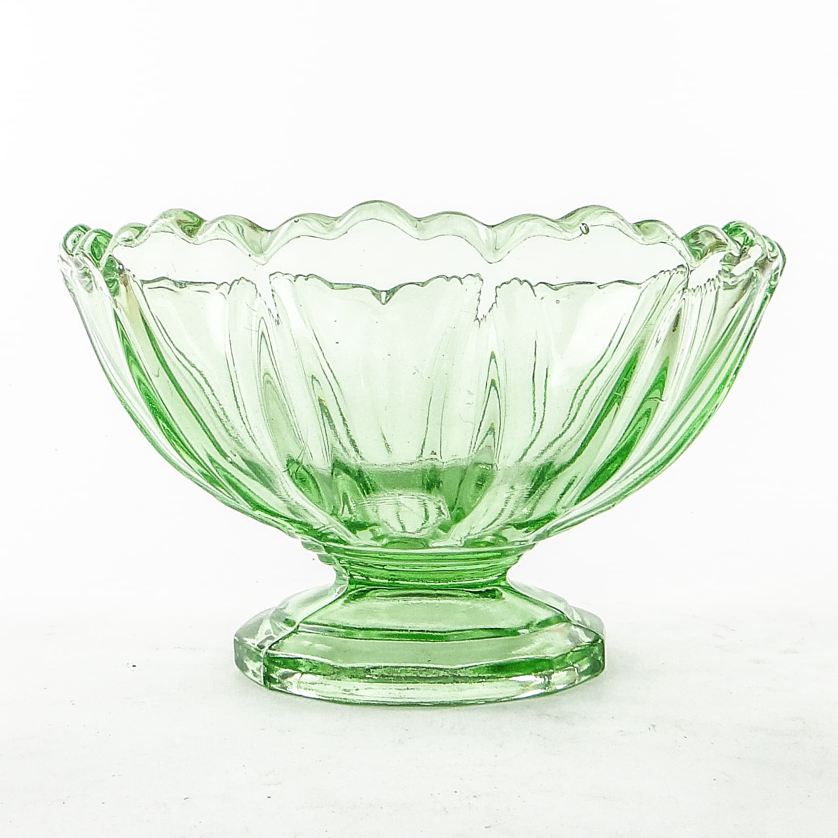Ring Around pedestal bowl, mid-century modern, pressed glass, Ząbkowice, Poland, 1950s. - 104446