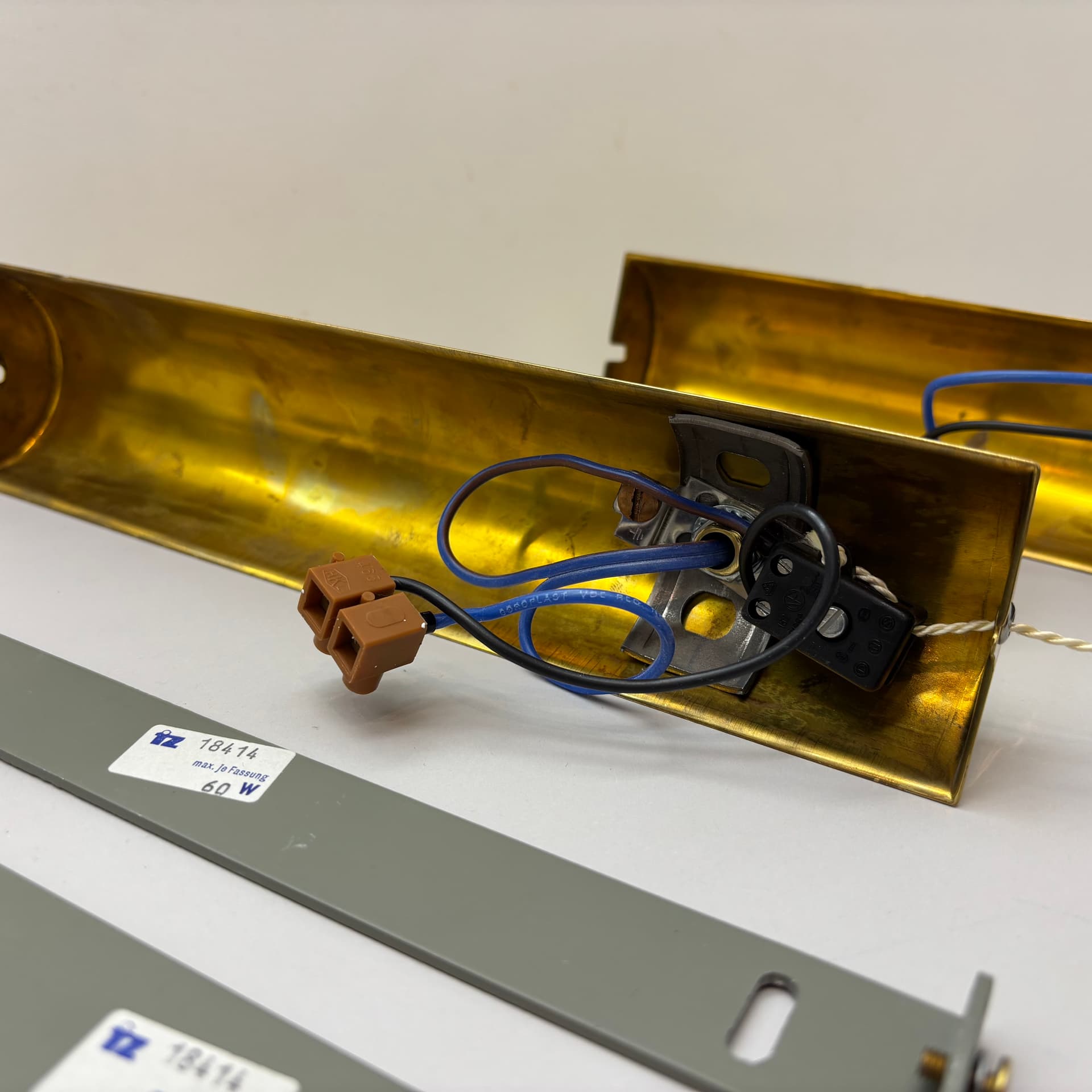 Pair of wall sconces, golden brass, Germany, 1970s. - 104833