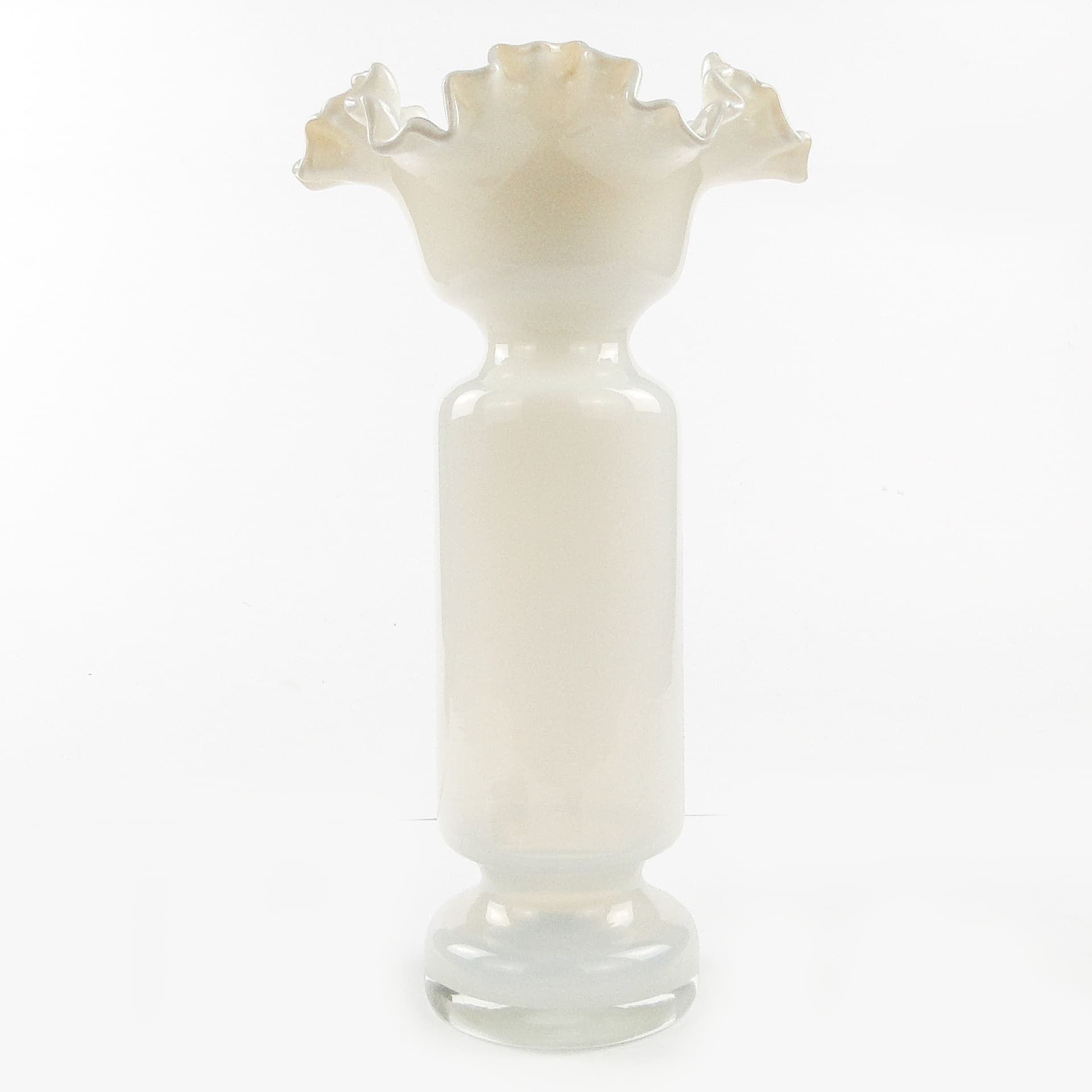 Ruffled vase, mid-century modern, glass, by L. Fiedorowicz, Poland, 1970s. - 104882