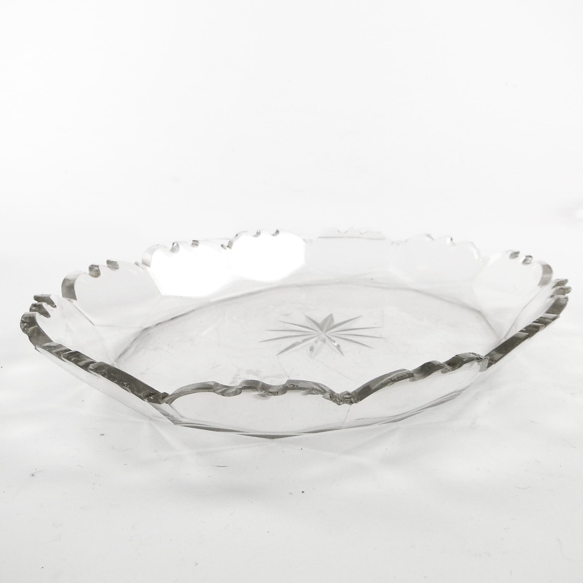 Biedermeier platter, transparent crystal, Czech Republic, 19th c. - 105107