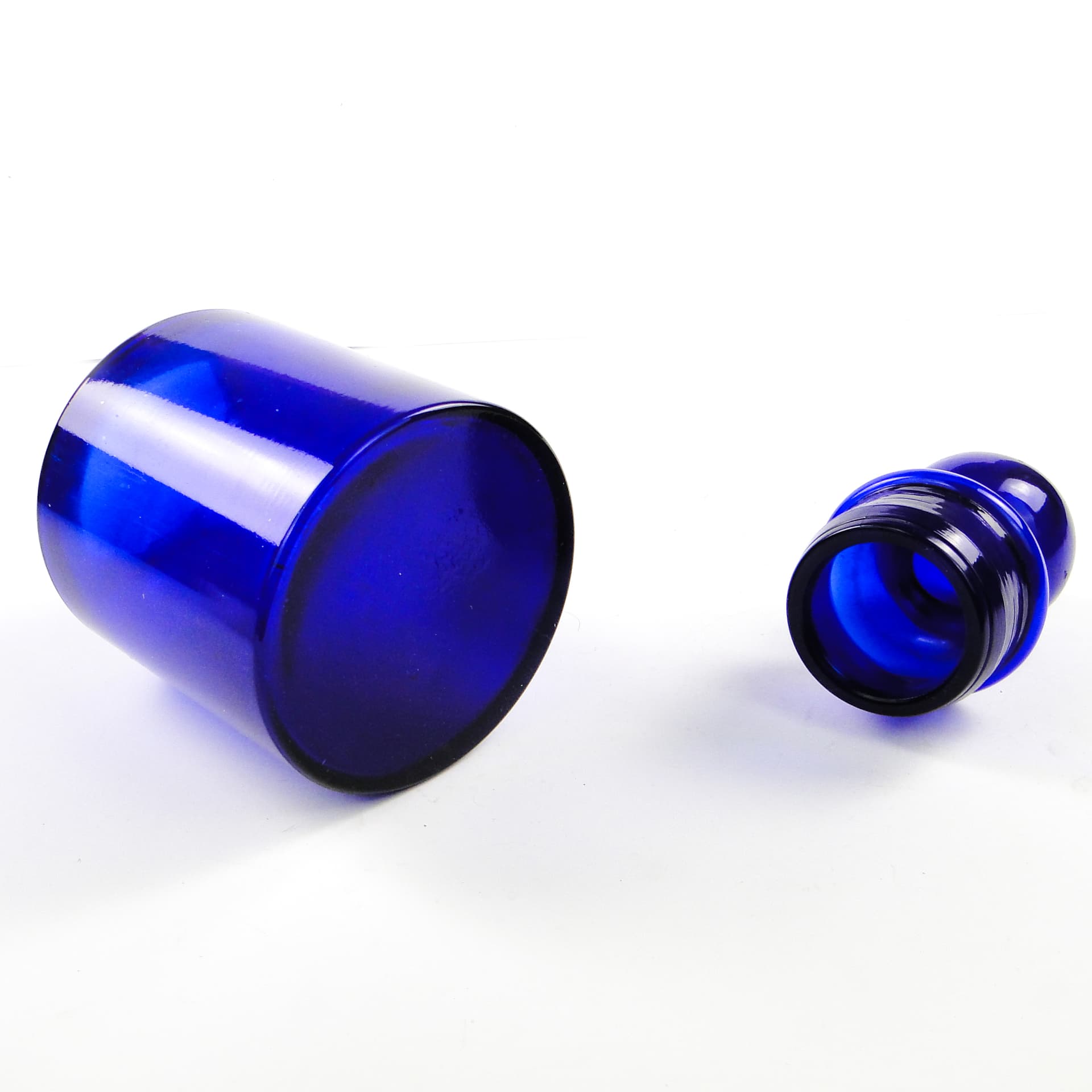 Bomboniera Minimalizm, szkło prasowane, HSG Prądniczanka, Polska, lata 70. - 105189