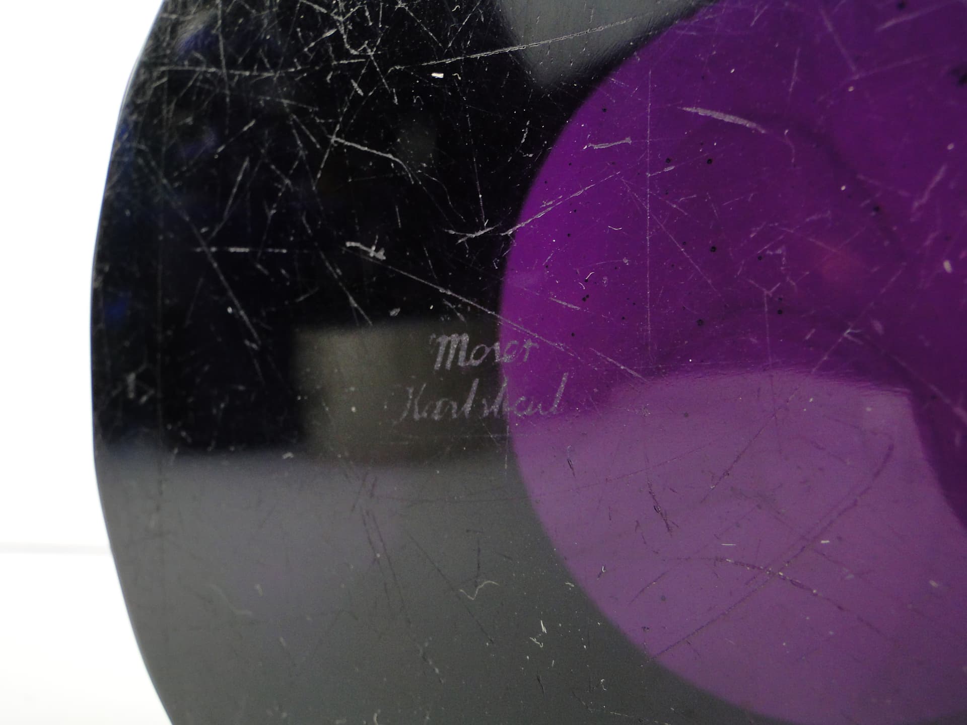 Bomboniera Art Deco, szkło czarne, oroplastyka, Czechosłowacja, lata 30. - 105206