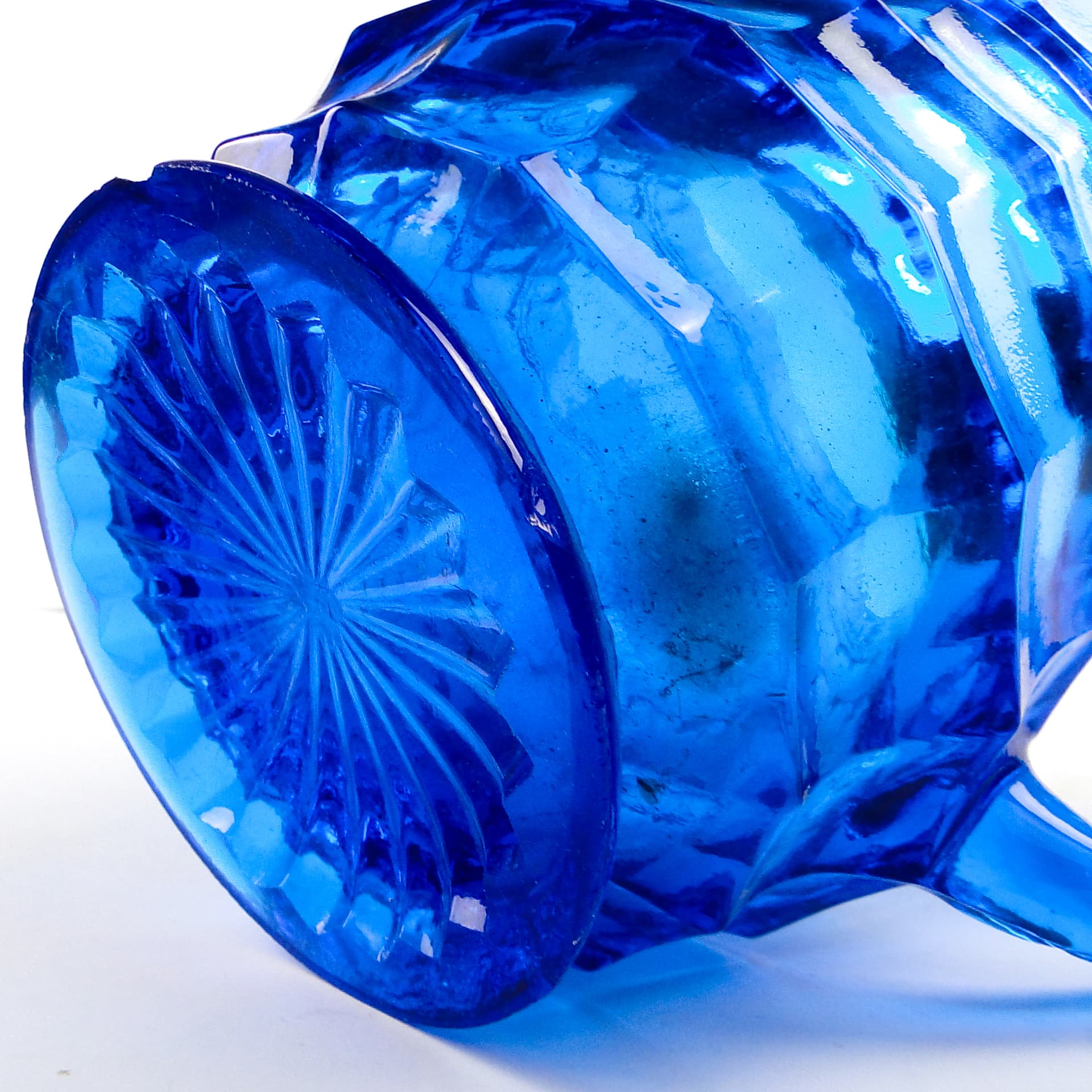 Mlecznik Art Deco, szkło kobaltowe, Belgia, lata 30. - 105268