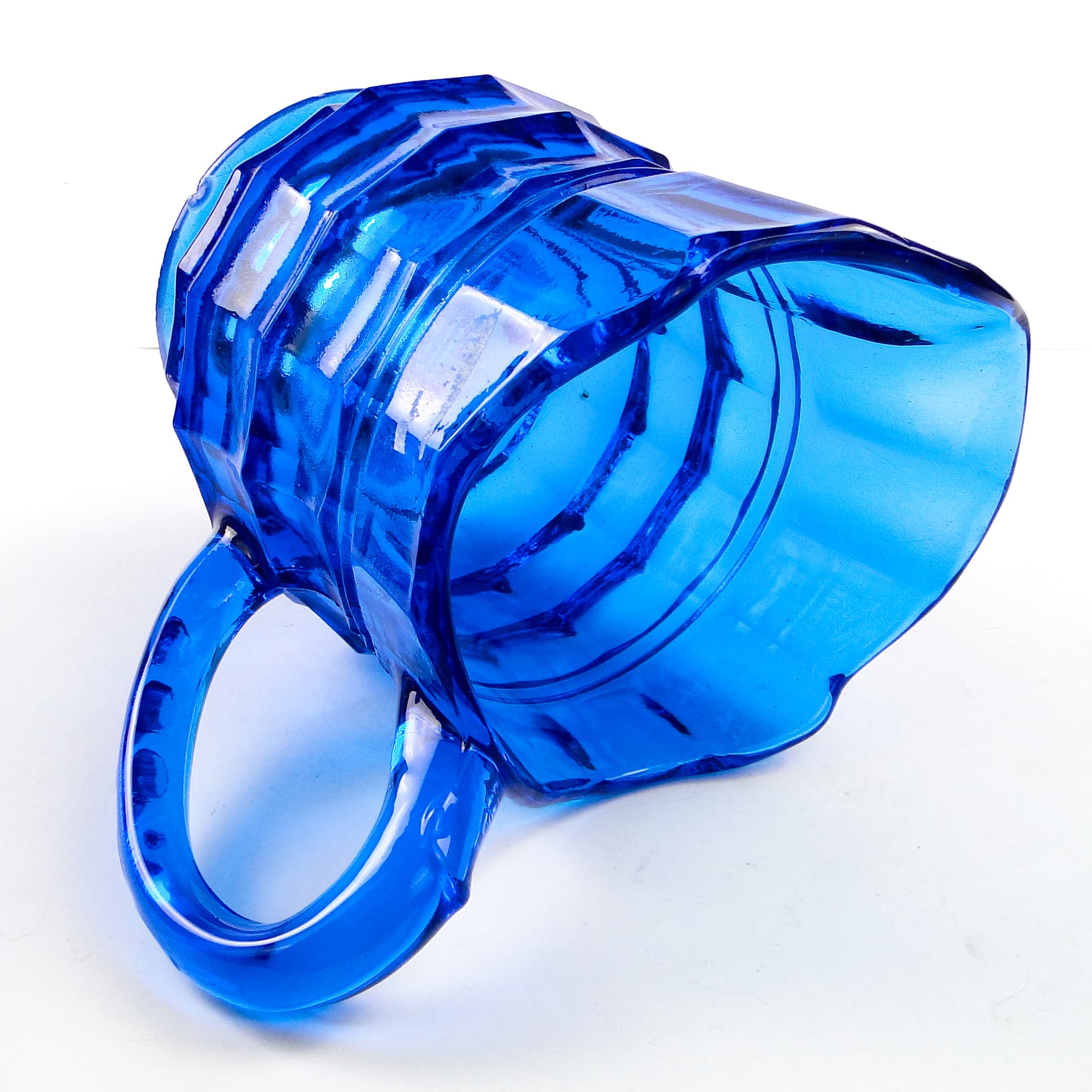 Mlecznik Art Deco, szkło kobaltowe, Belgia, lata 30. - 105269