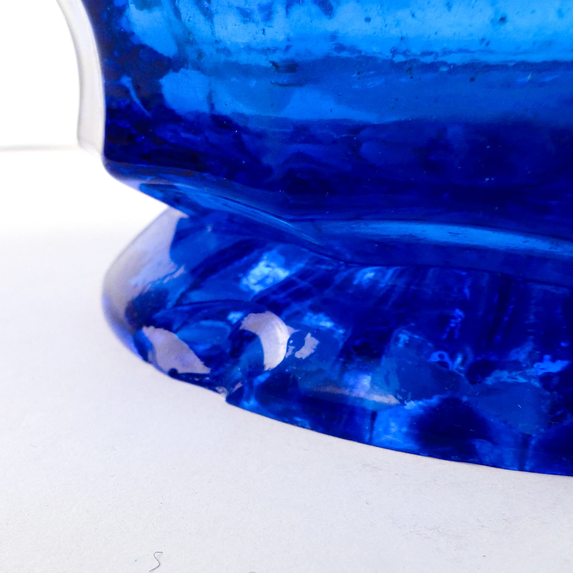 Mlecznik Art Deco, szkło kobaltowe, Belgia, lata 30. - 105262