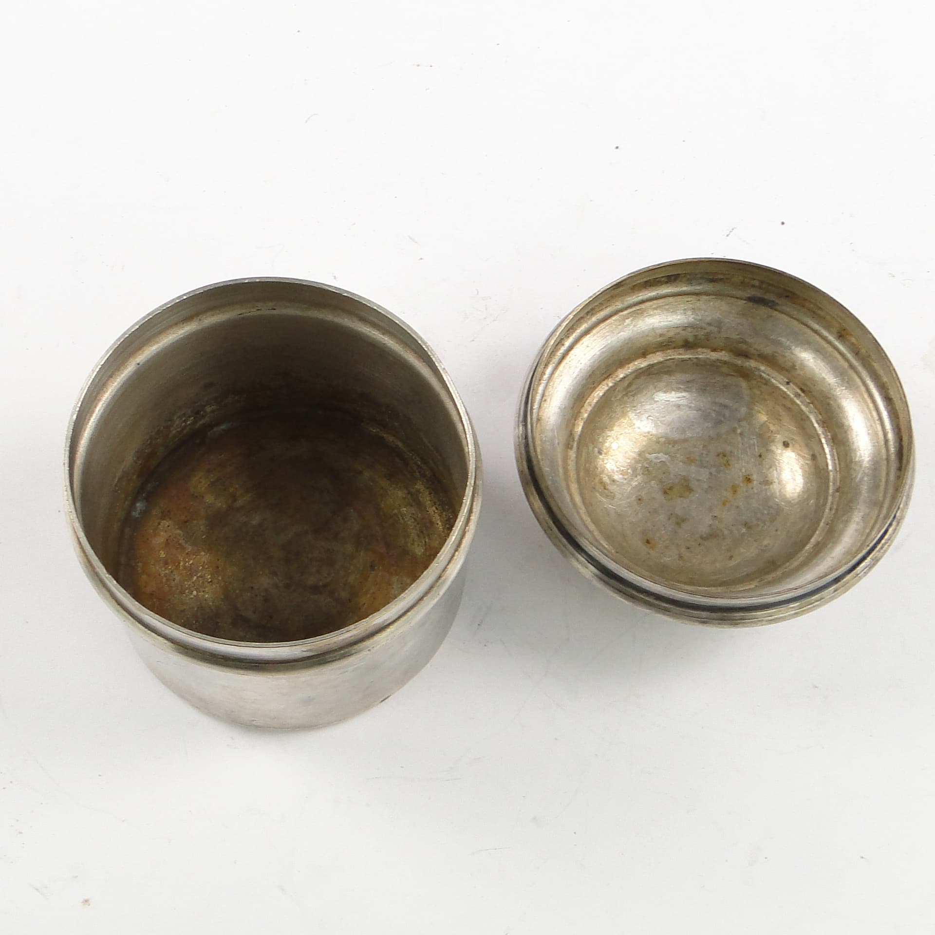 Eclectic pillbox, silver-plated brass, Poland, 19th c. - 105627