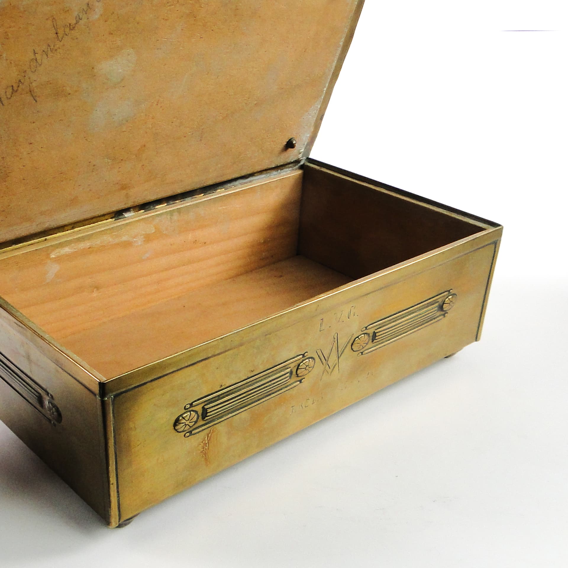 Art Nouveau humidor, brass, wood, WMF, Germany, early 20th c. - 106636