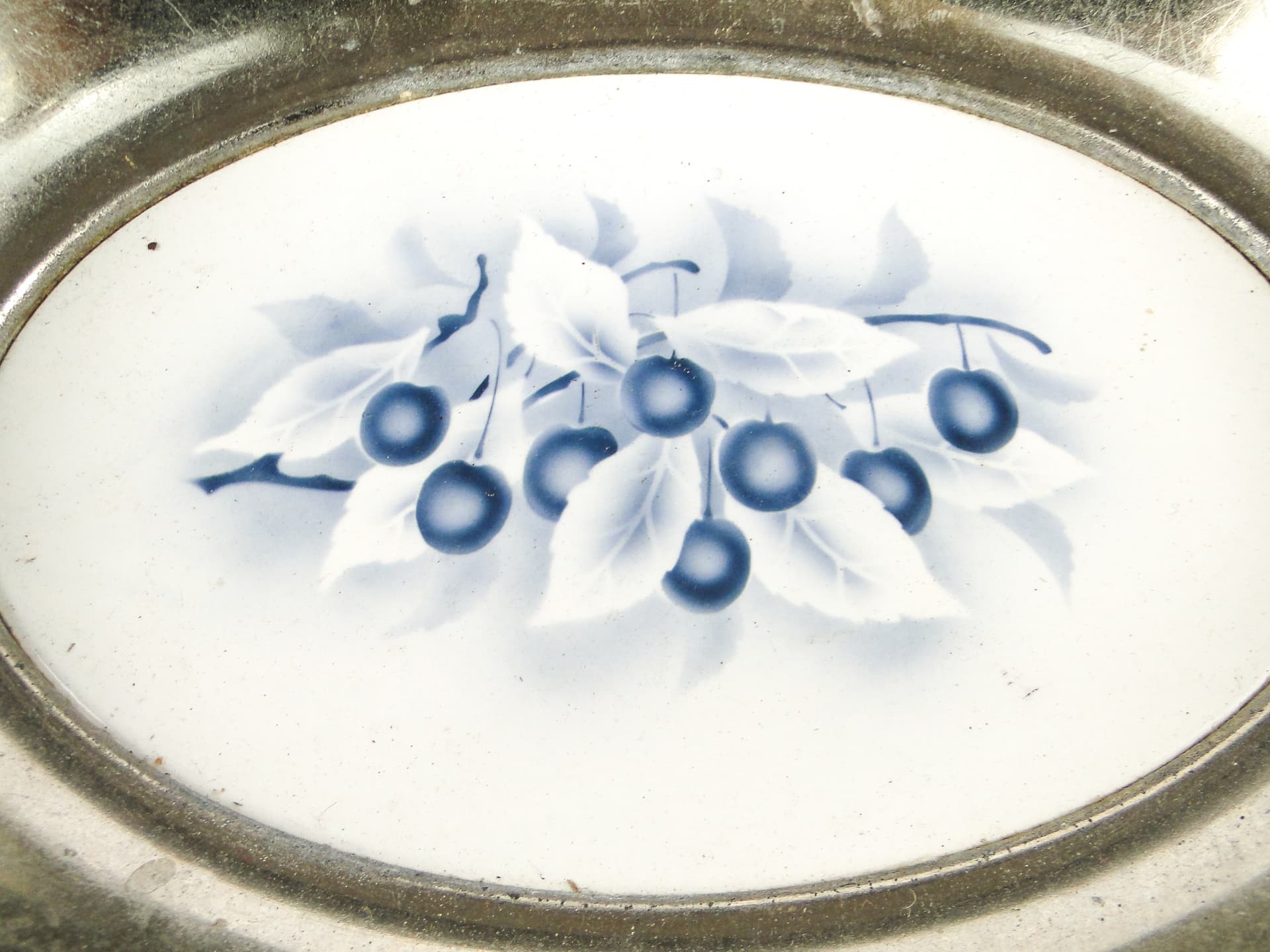 Art Nouveau platter, silver-plated brass, white porcelain, Austria, early 20th c. - 106760
