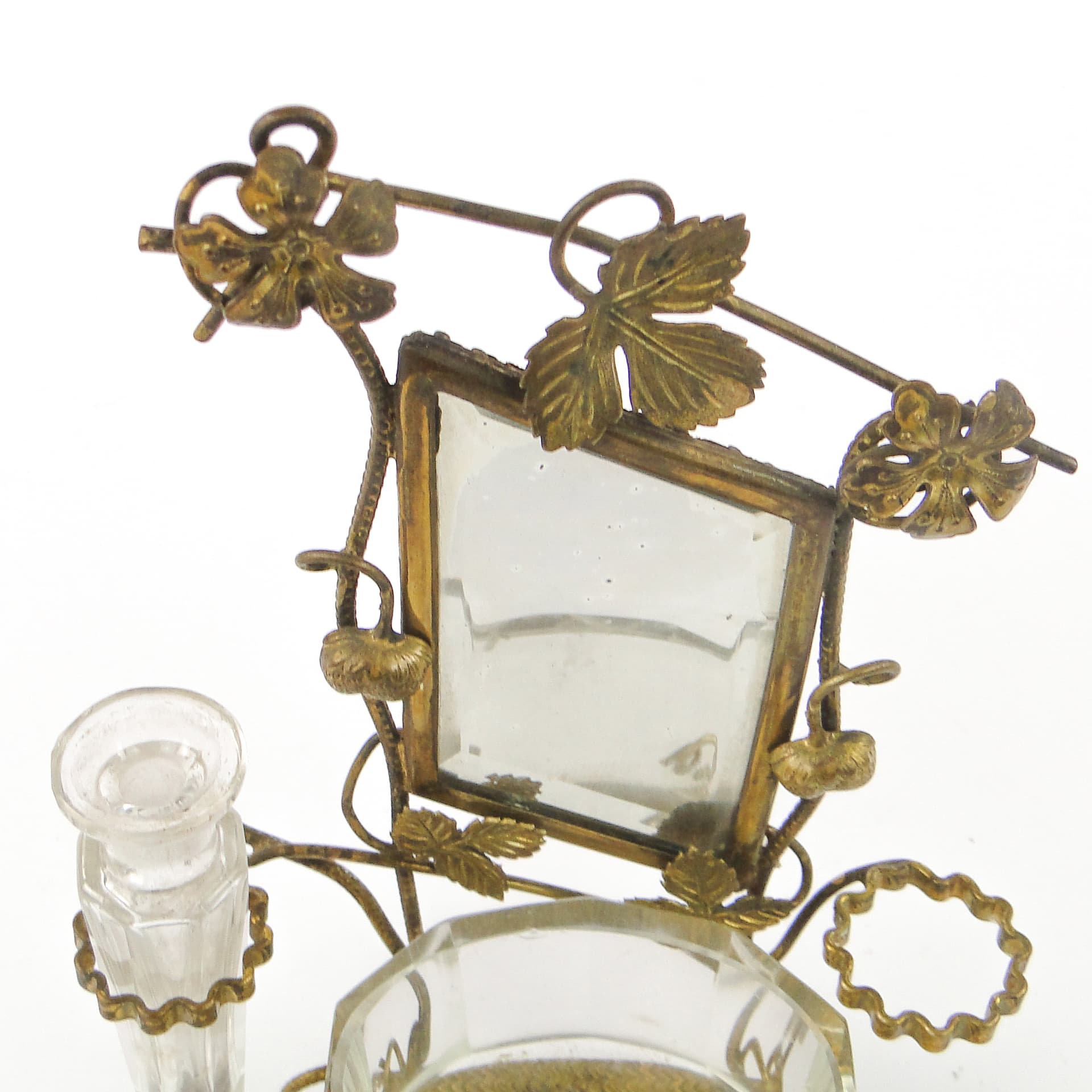 Zestaw toaletowy miniaturowy Biedermeier, mosiądz złocony, szkło, Austria, XIX w. - 106858