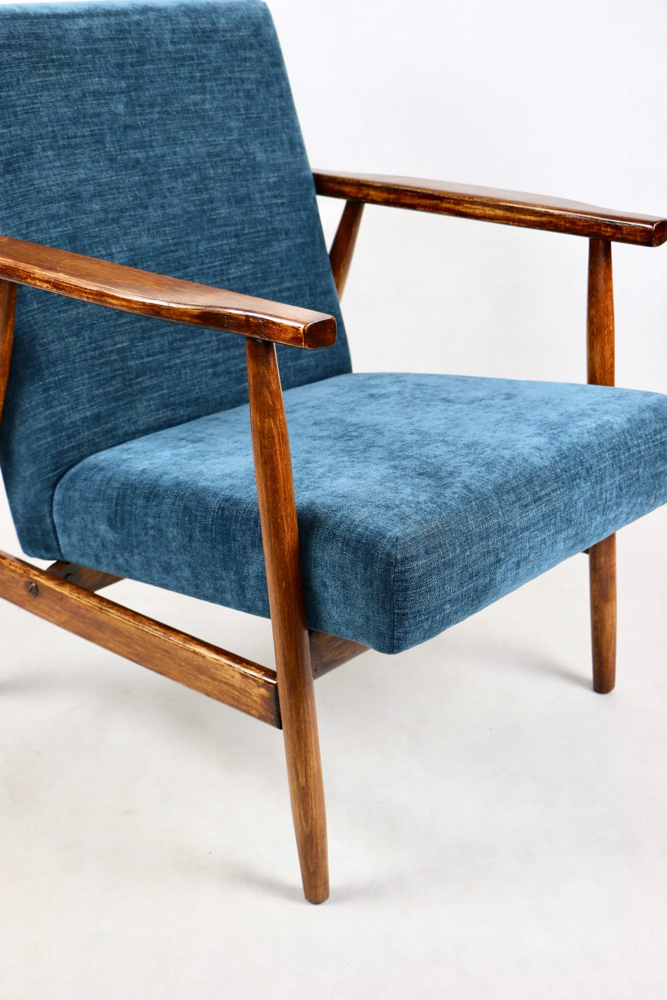 Armchair, navy blue jeans, walnut, Zakład Mebli Giętych w Radomsku, Poland, 1970s. - 108094