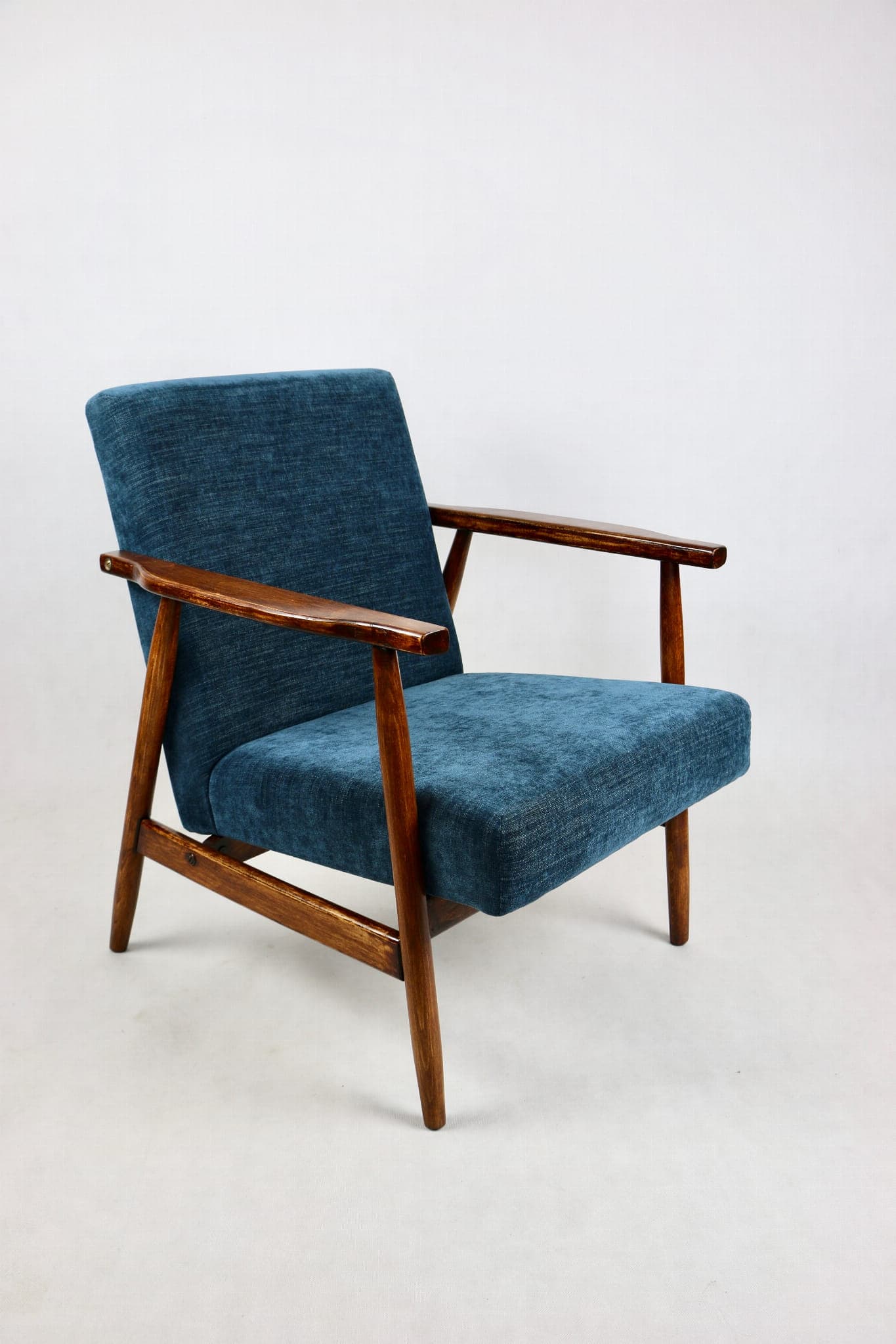 Armchair, navy blue jeans, walnut, Zakład Mebli Giętych w Radomsku, Poland, 1970s. - 108086