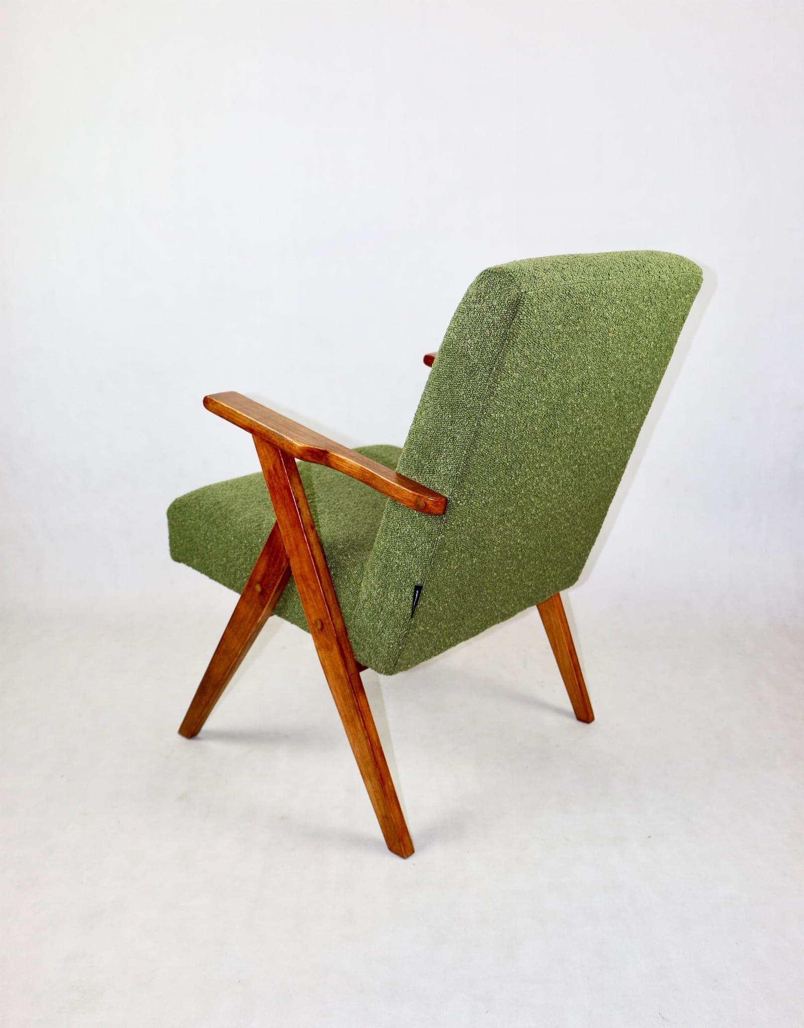 Armchair, green bouclé, walnut, Poland, 1970s. - 108040