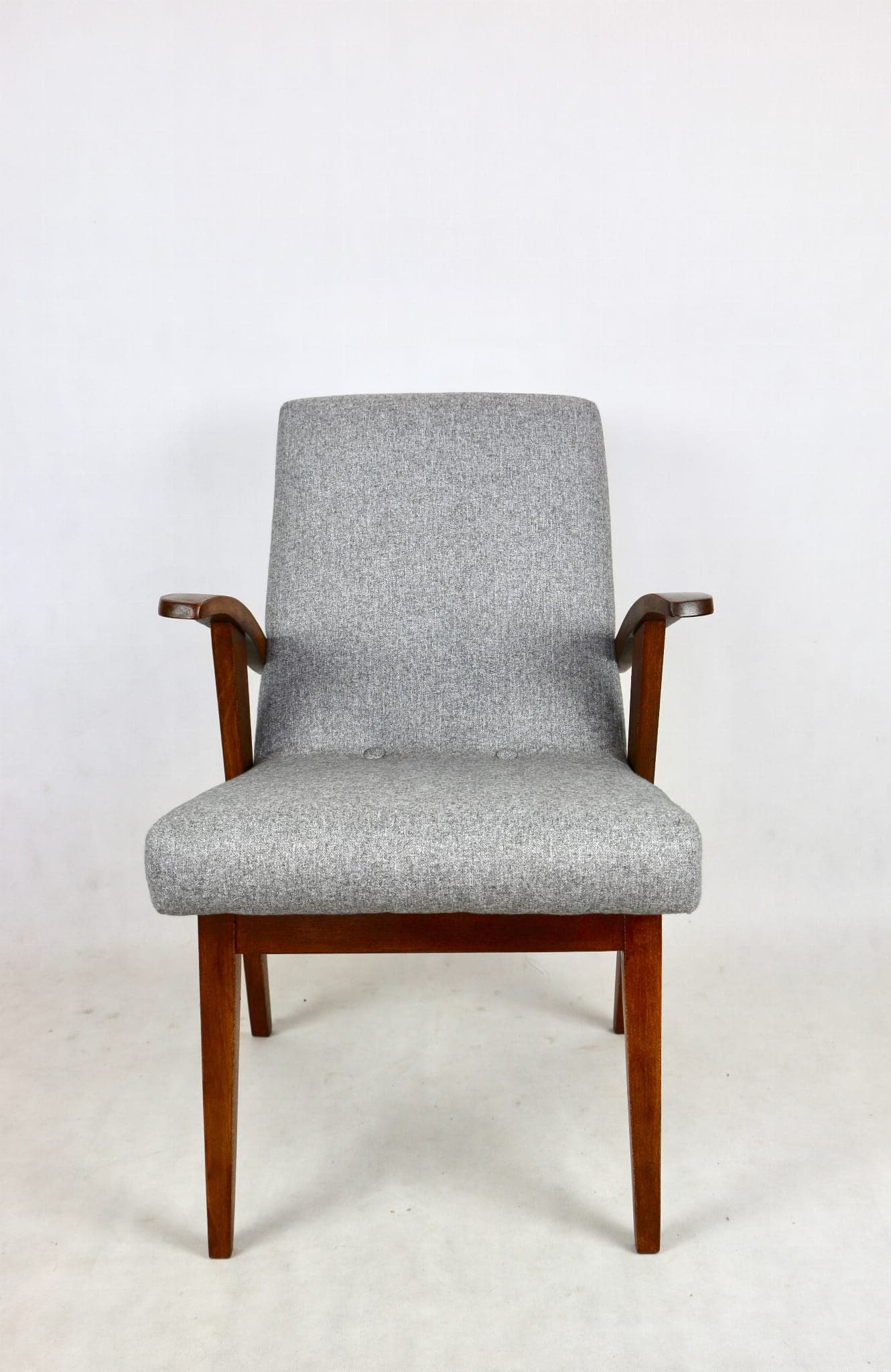 Komplet czterech foteli 300-123, szary, proj. M. Puchała, Polska, lata 60. - 107997