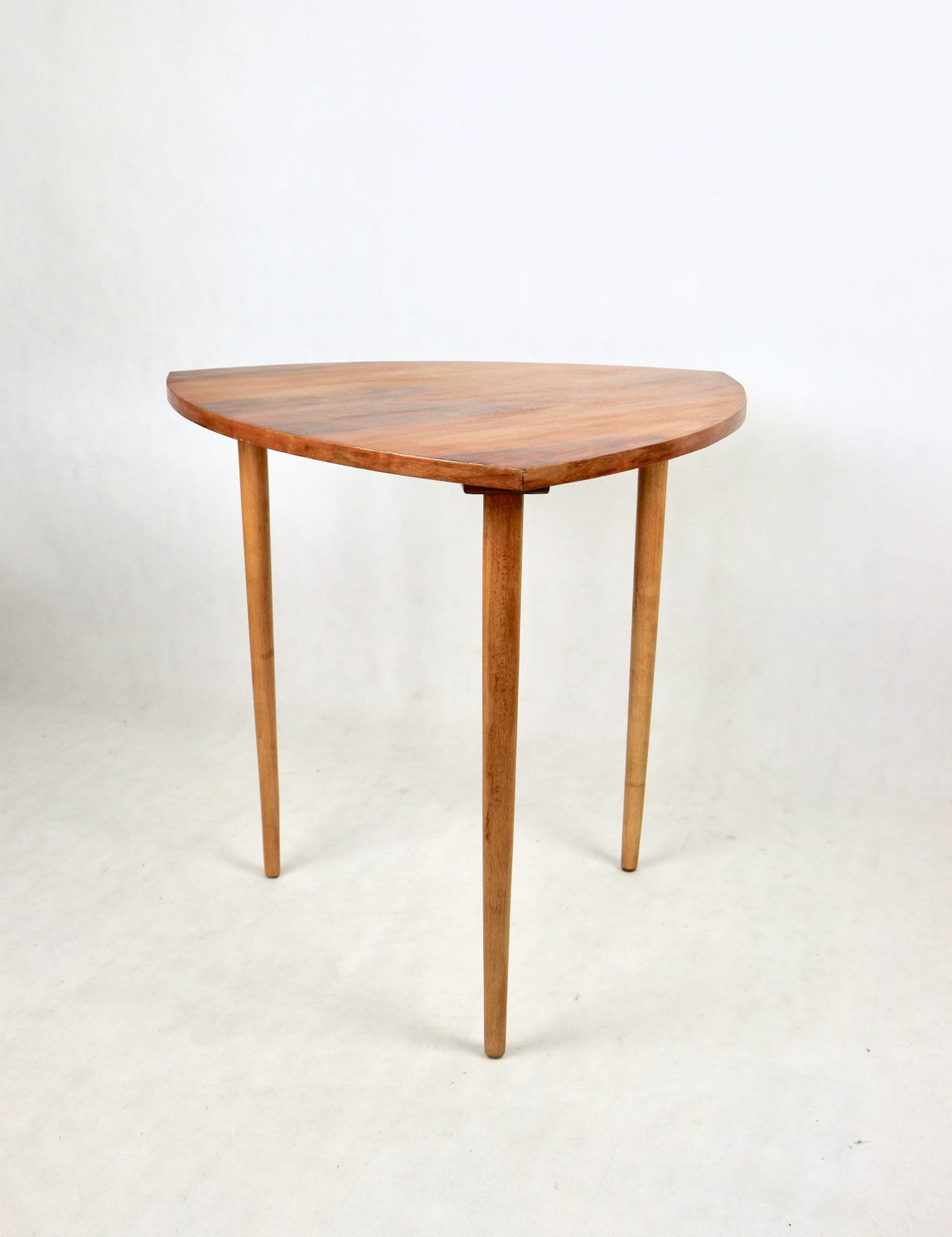 Stolik kawowy Liść, brązowy jasny, drewno, Polska, lata 70. - 107915