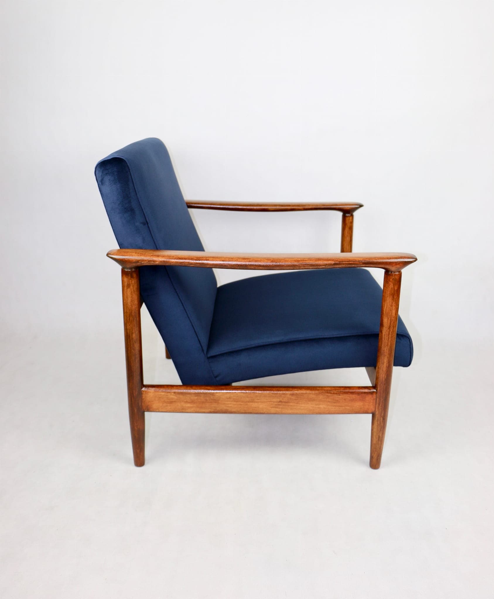 Armchair GFM-142, navy blue velvet, brown wood, by E. Homa, Poland, 1970s. - 107890